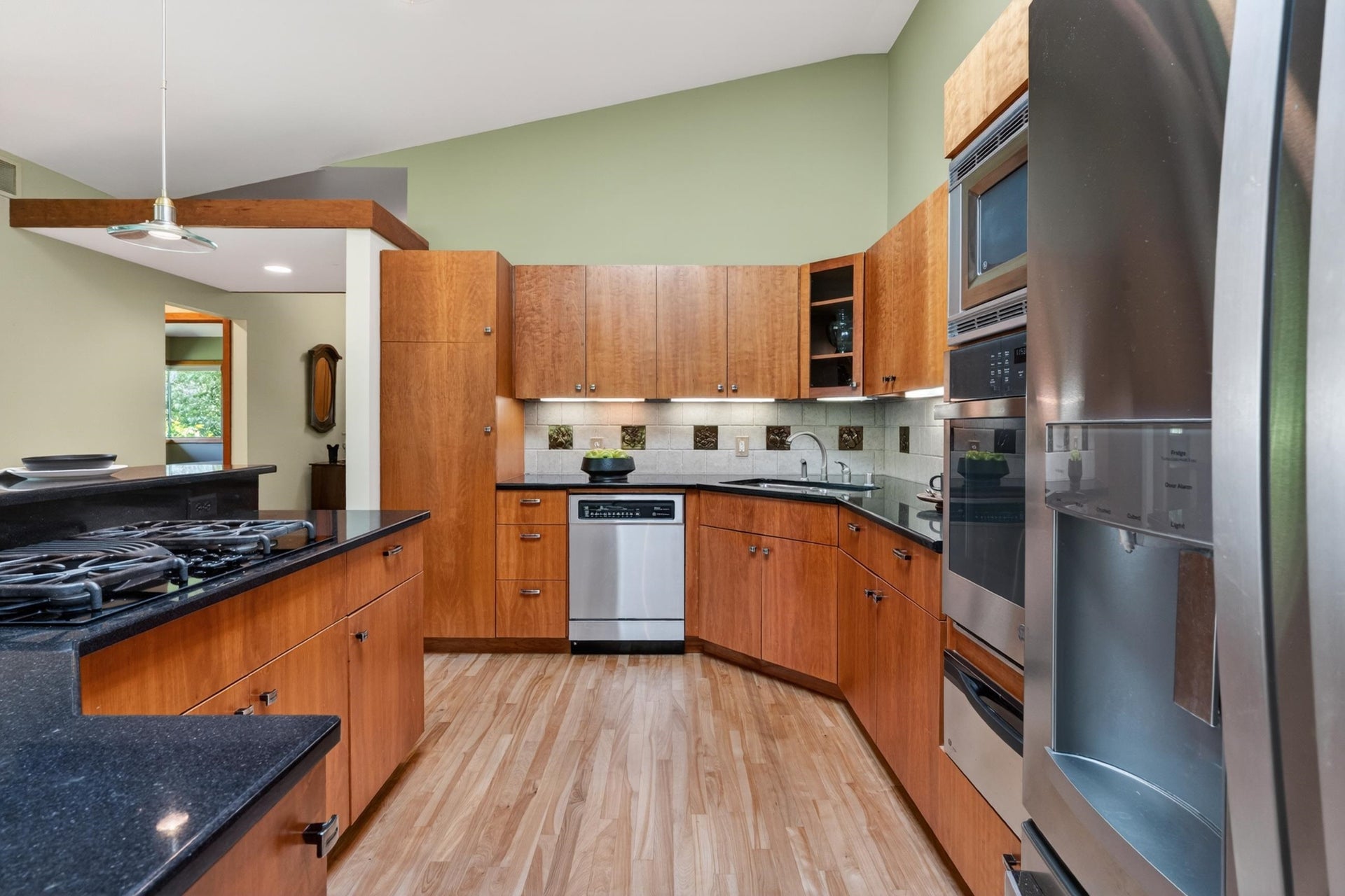 106 Aspen Glen Drive, Wyoming, WI 53588