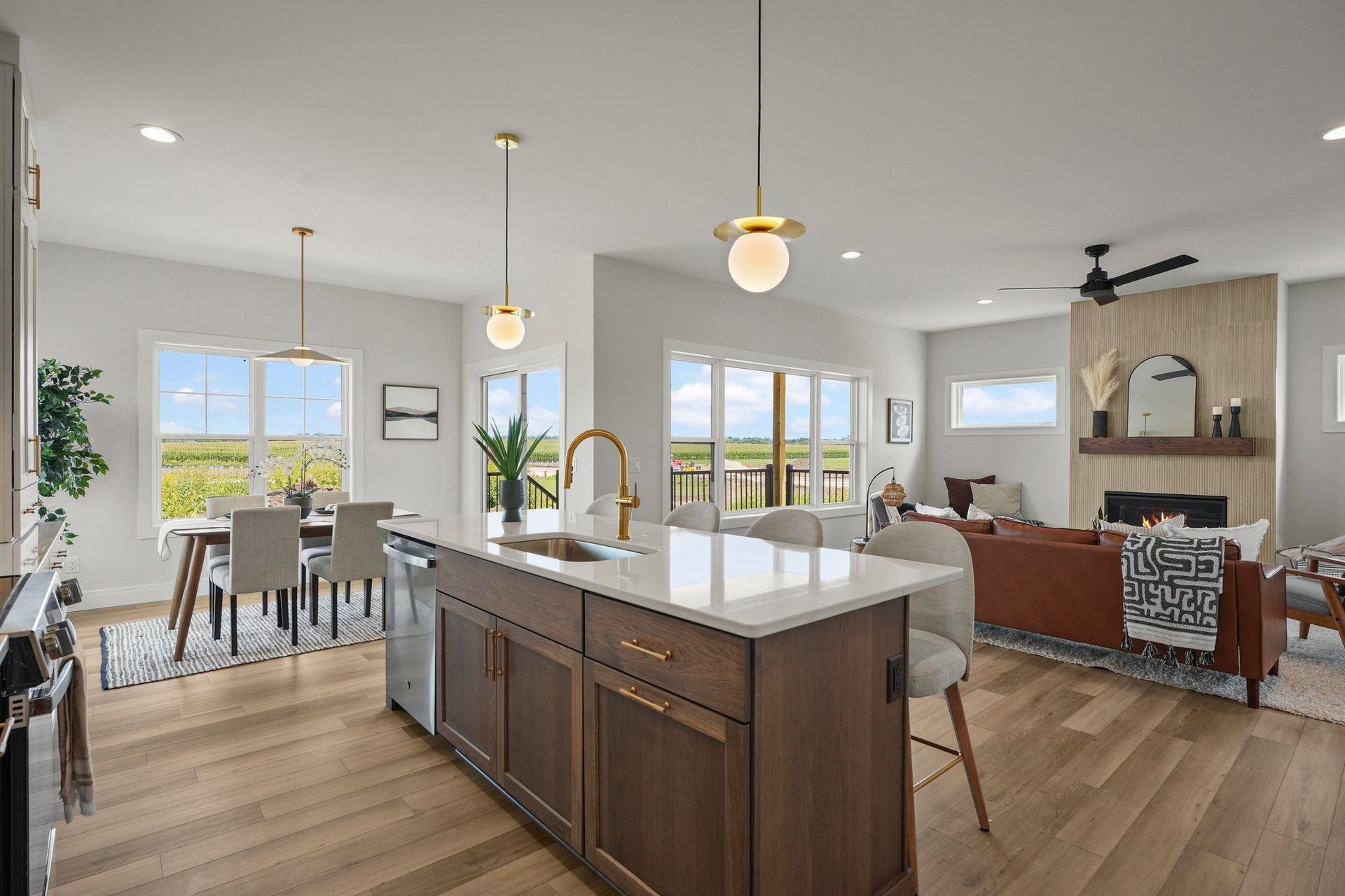 1422 Stonehaven Drive, Sun Prairie, WI 53590