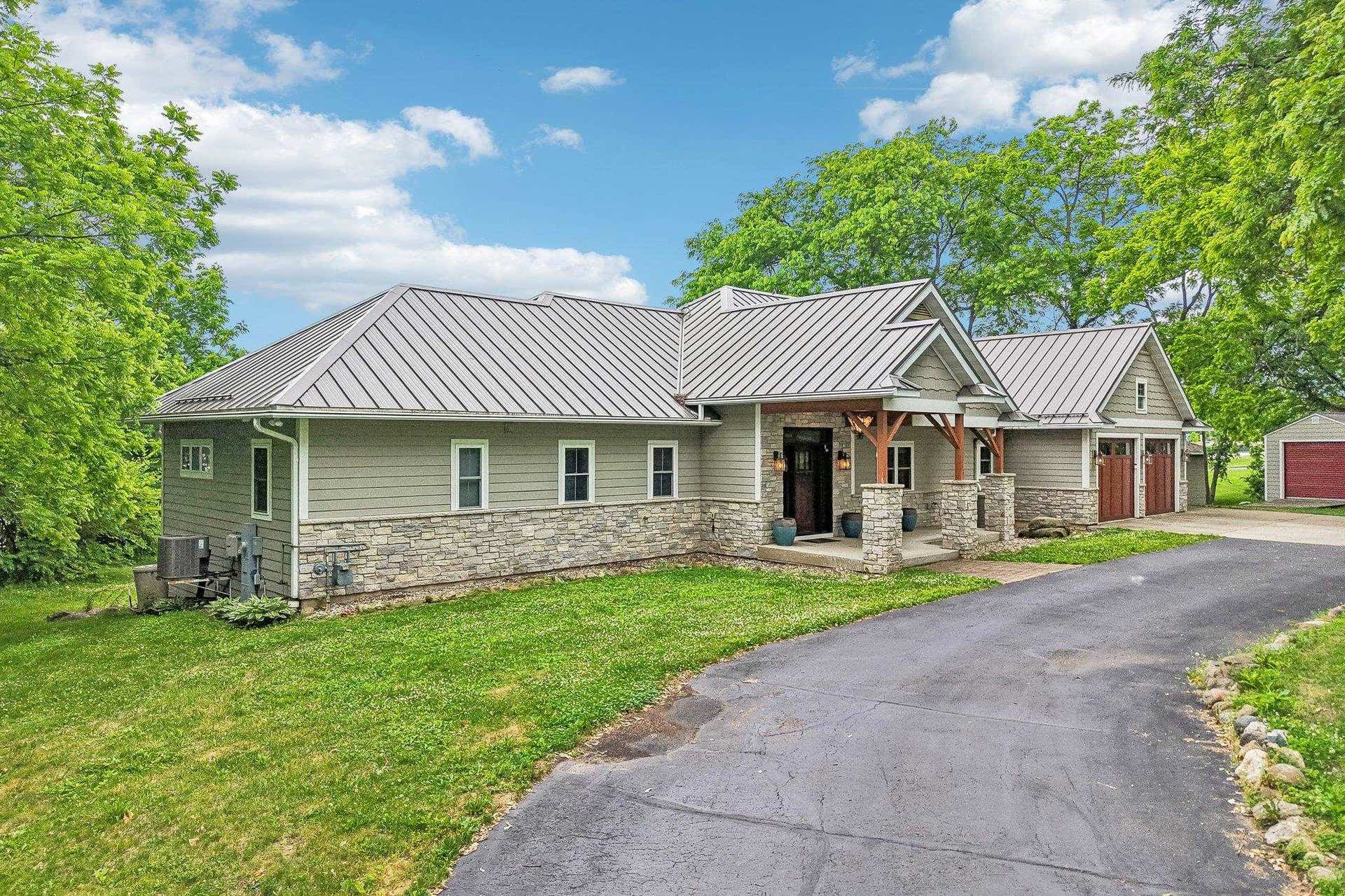 546 W Main Street, Merrimac, WI 53561