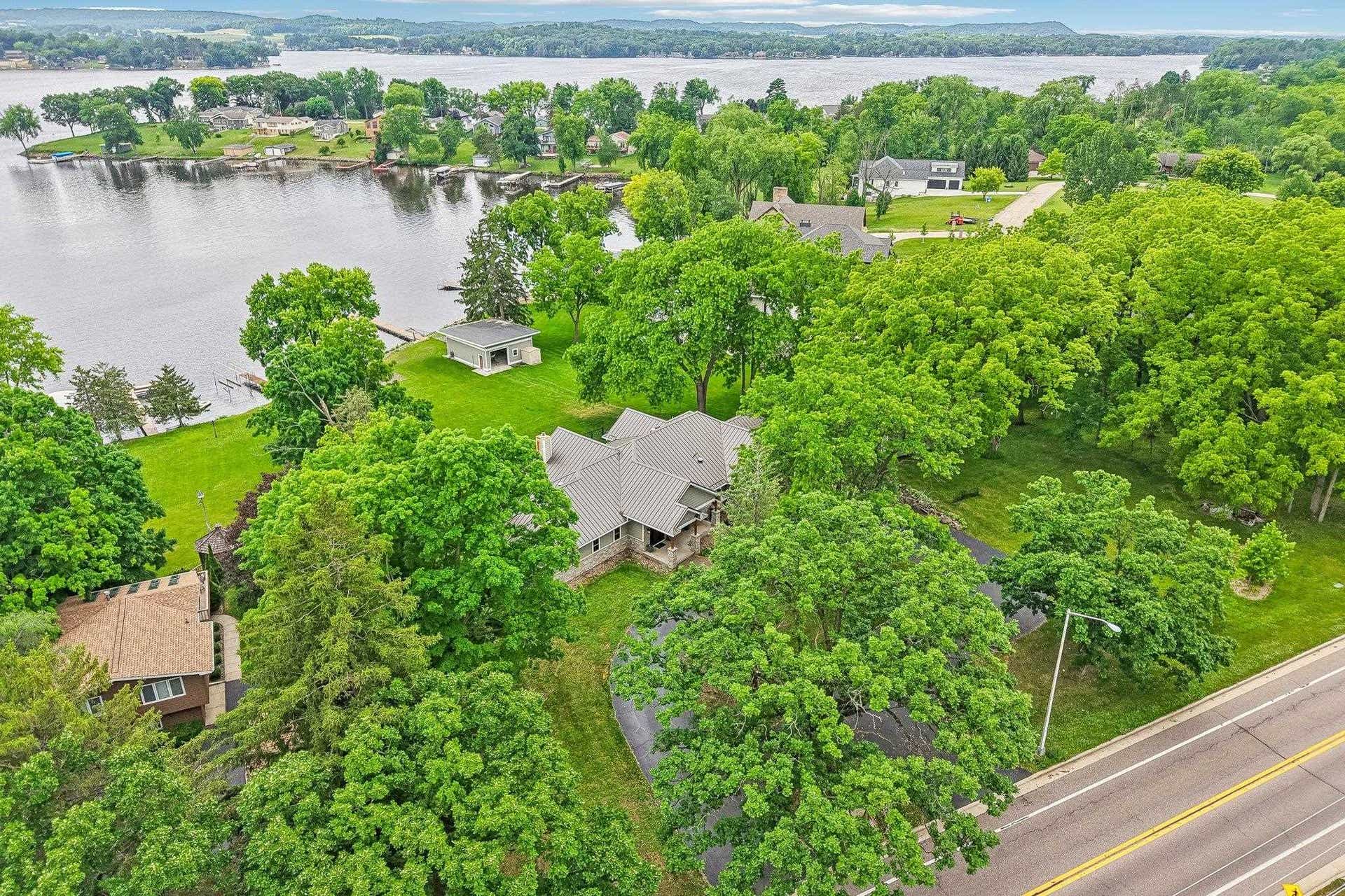 546 W Main Street, Merrimac, WI 53561