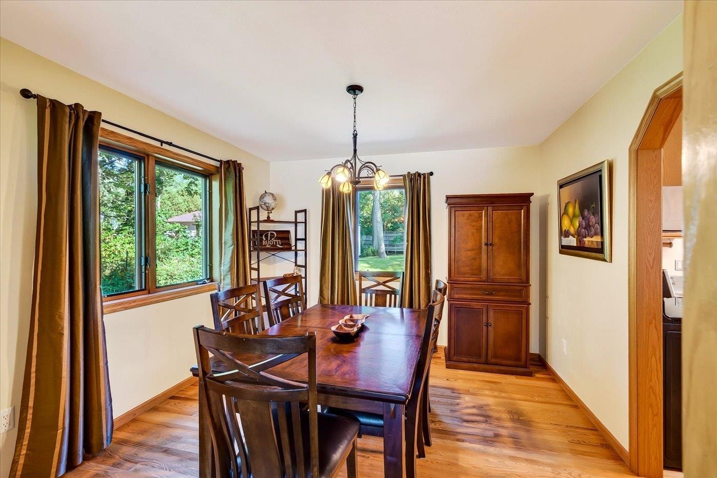 827 Ridge View Lane, Oregon, WI 53575