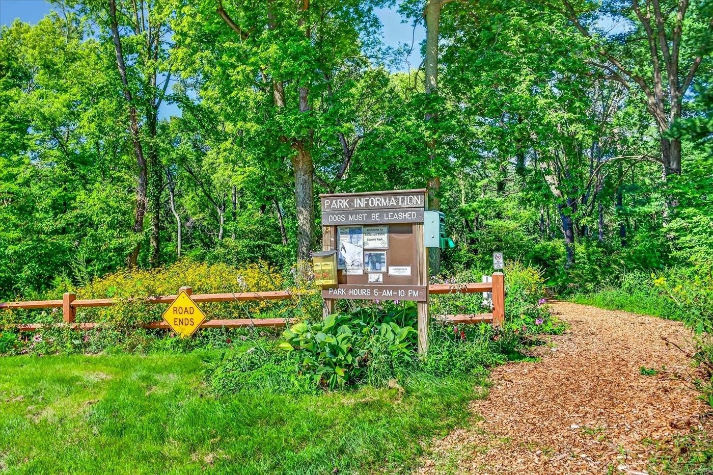 827 Ridge View Lane, Oregon, WI 53575