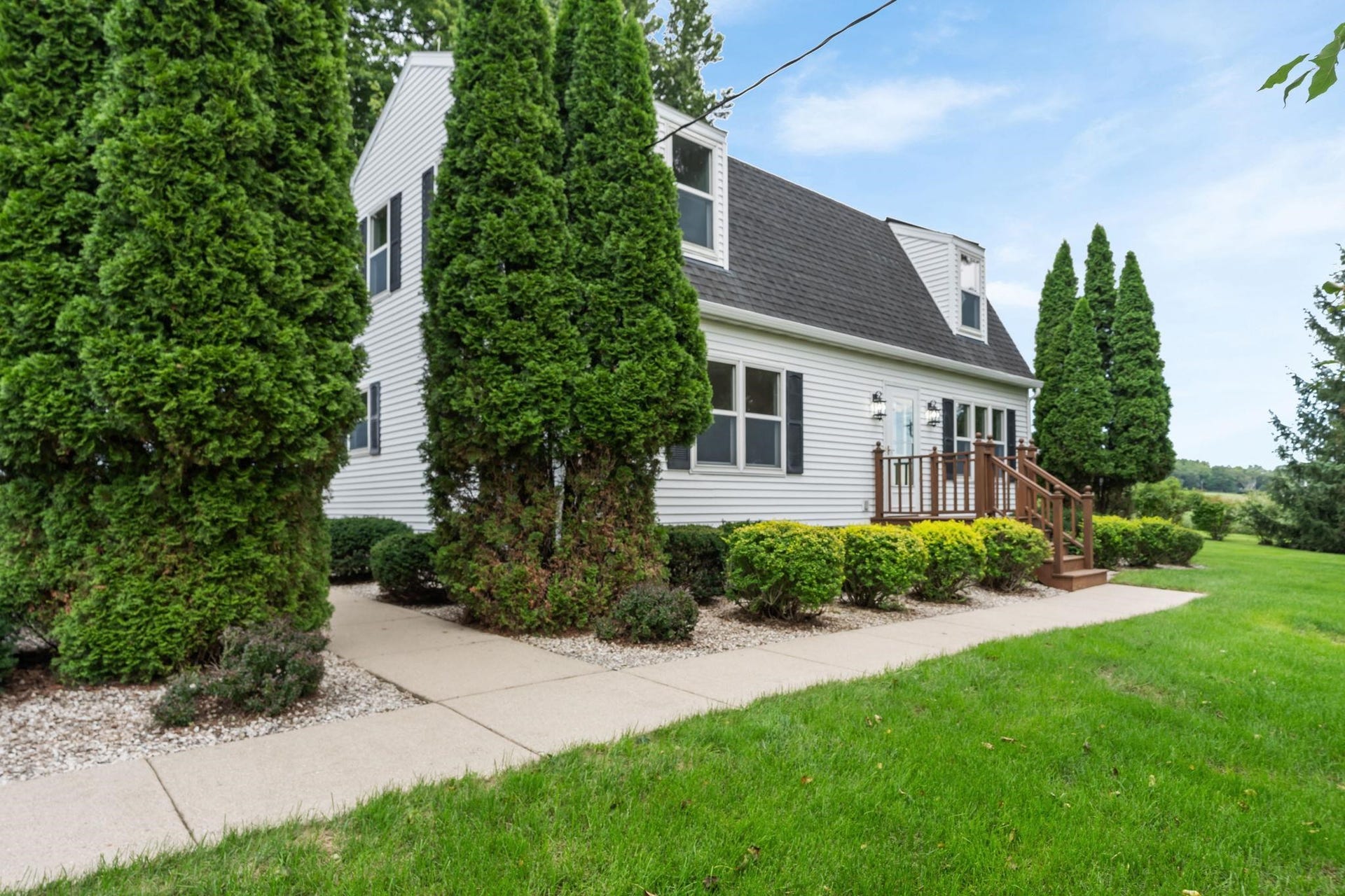 2466 County Highway N, Pleasant Springs, WI 53589