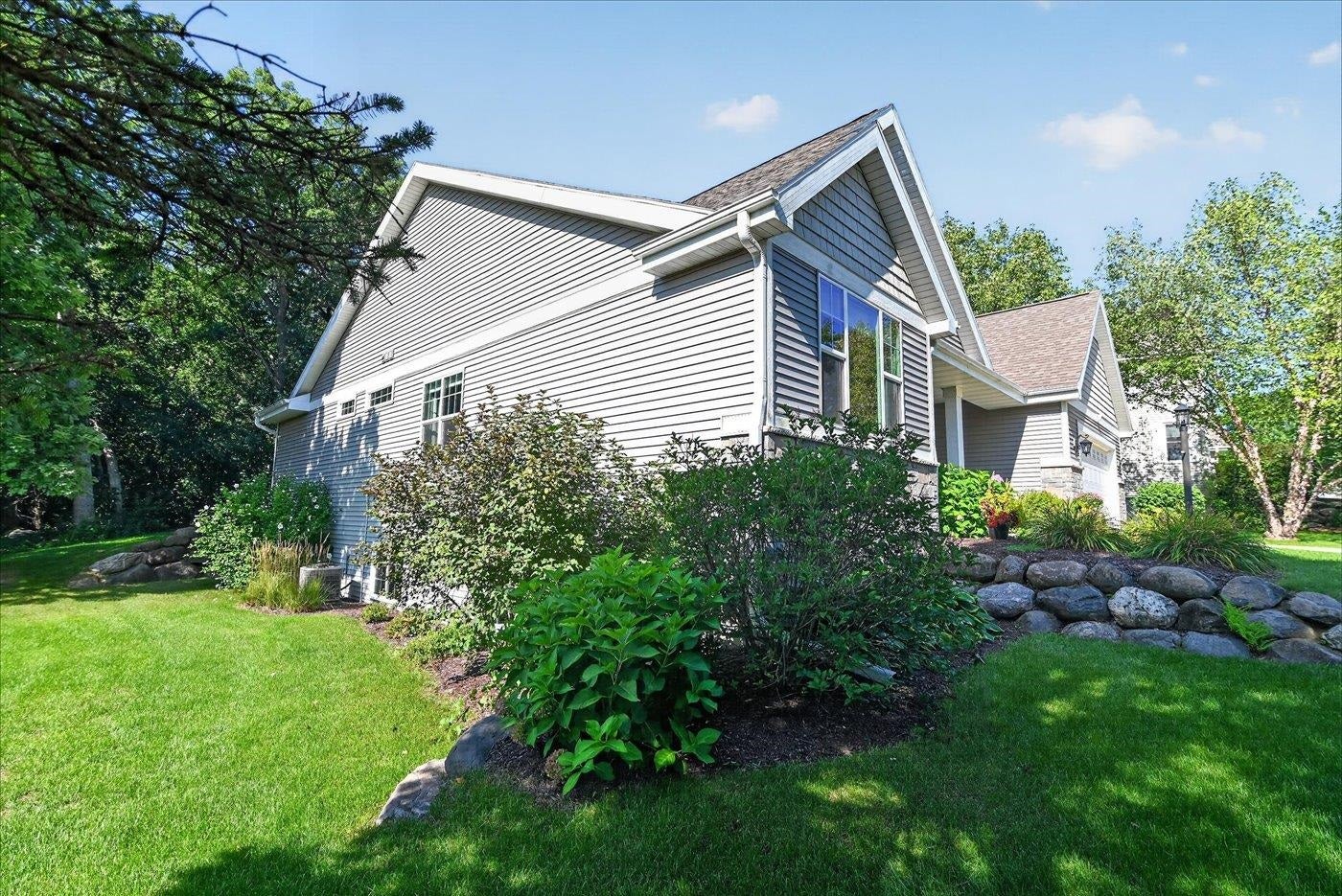 3083 Barrington Hills Court, Fitchburg, WI 53711