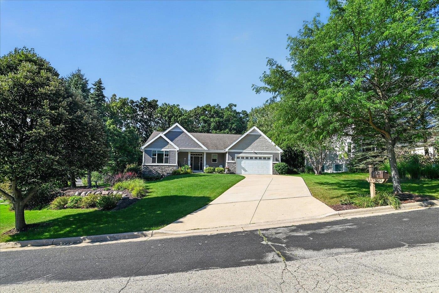 3083 Barrington Hills Court, Fitchburg, WI 53711