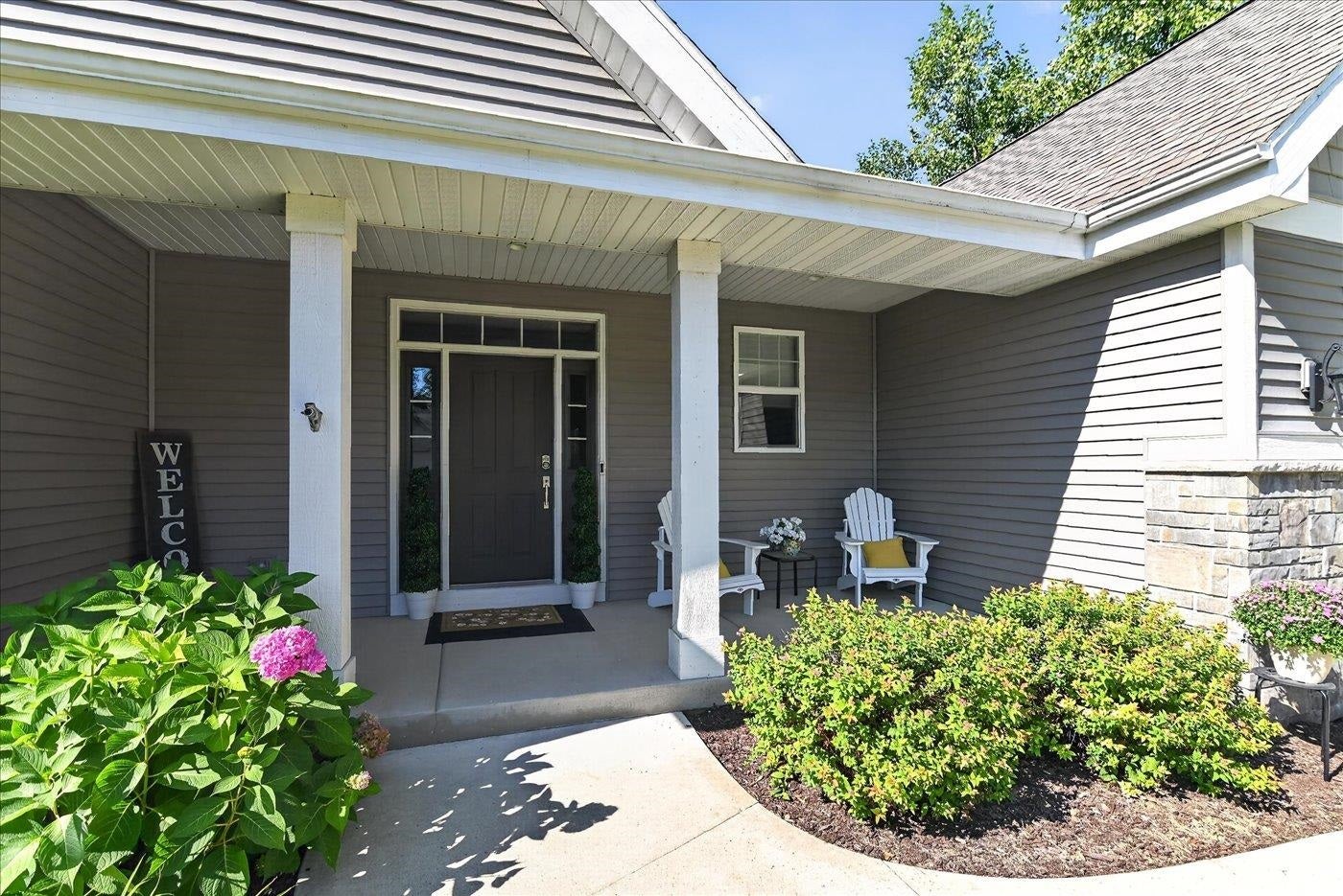 3083 Barrington Hills Court, Fitchburg, WI 53711