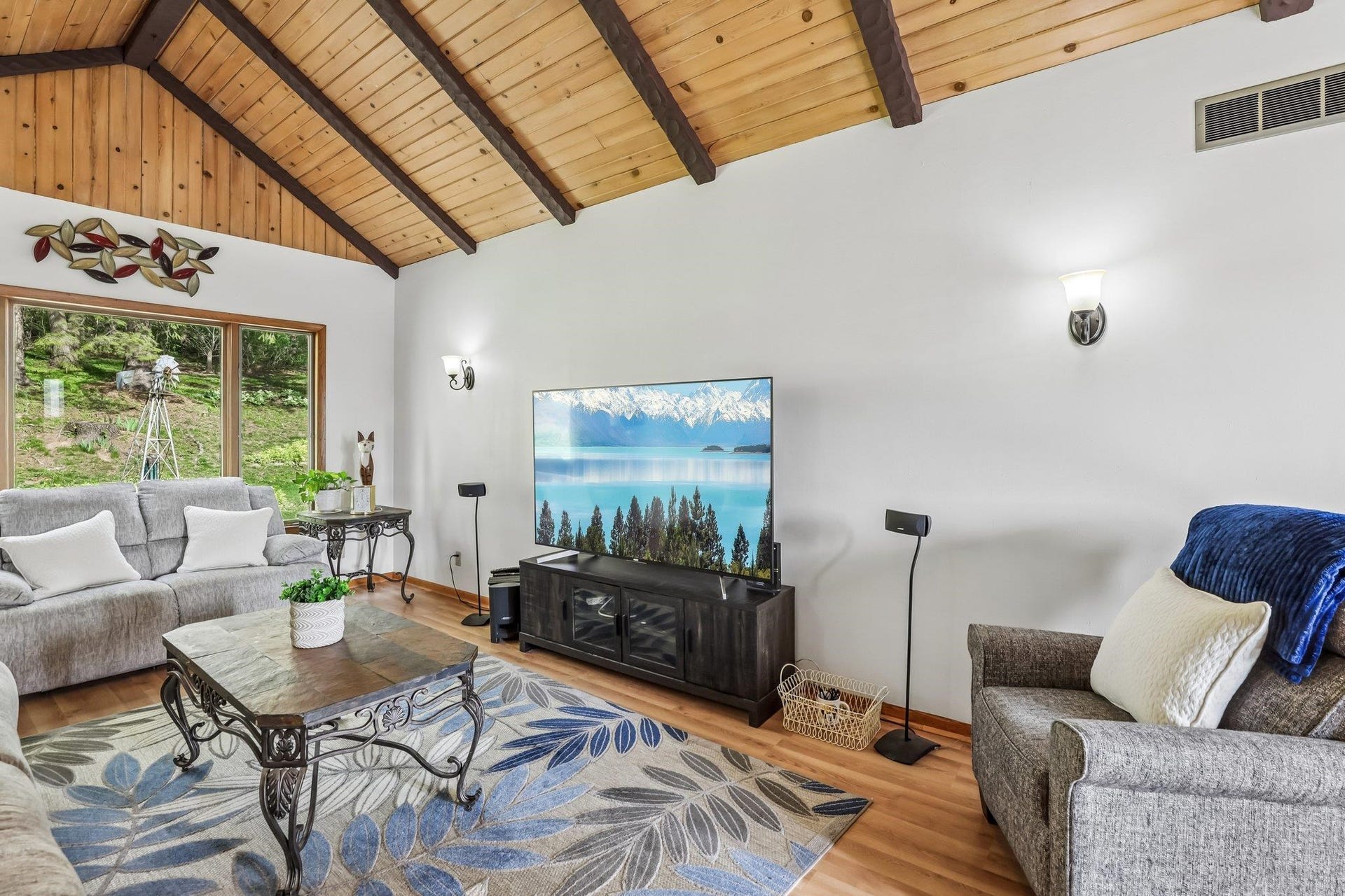 5030 S Valley Road, Berry, WI 53515