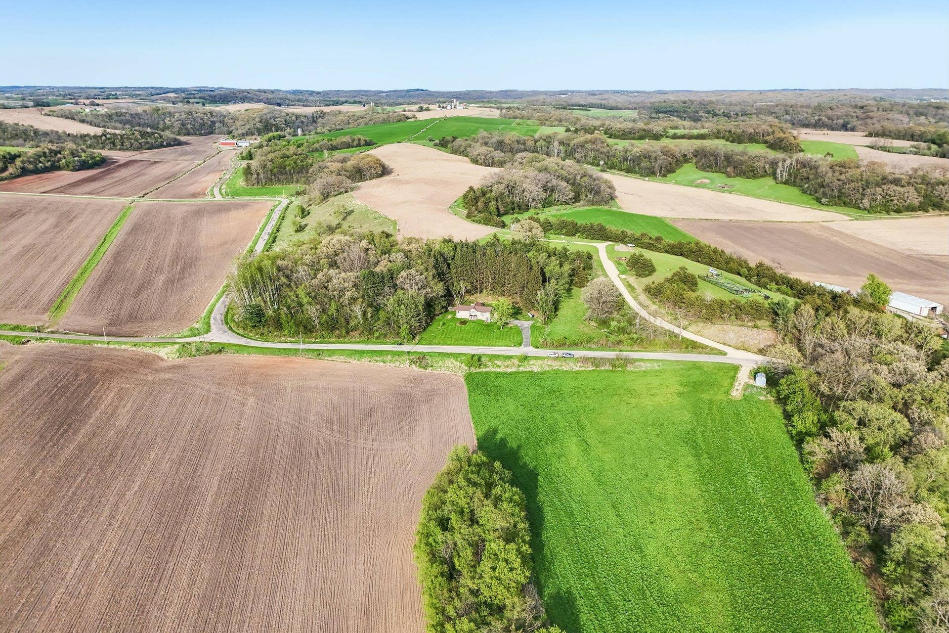 5030 S Valley Road, Berry, WI 53515
