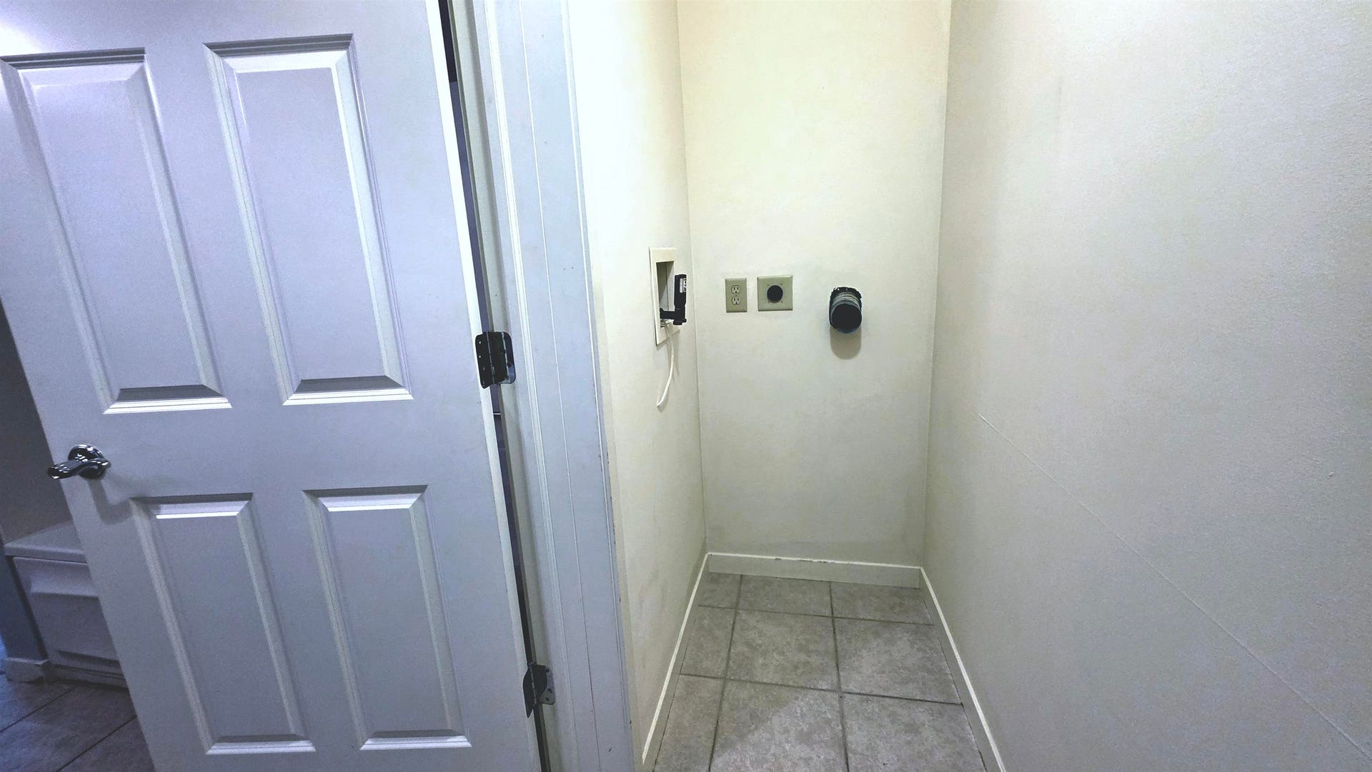 360 W Washington Avenue, #215, Madison, WI 53703