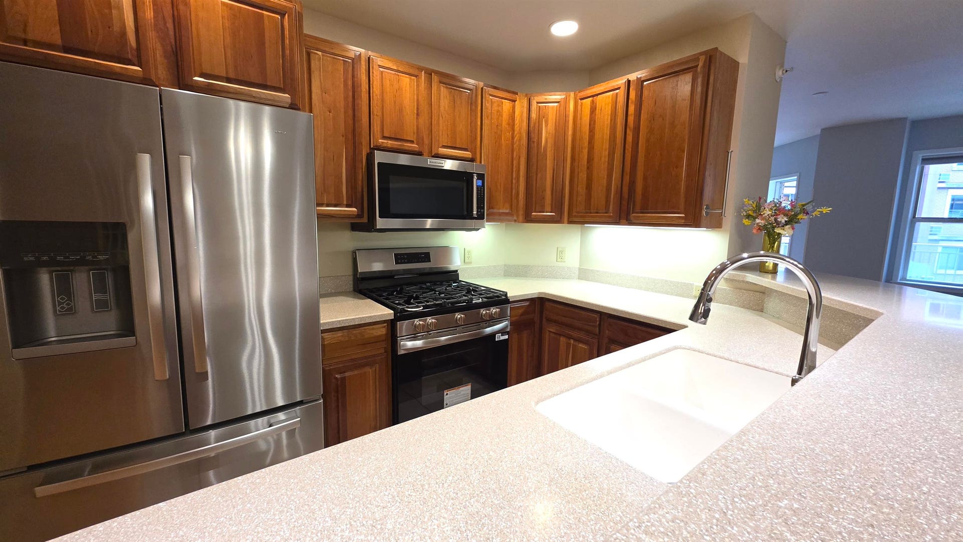 360 W Washington Avenue, #215, Madison, WI 53703