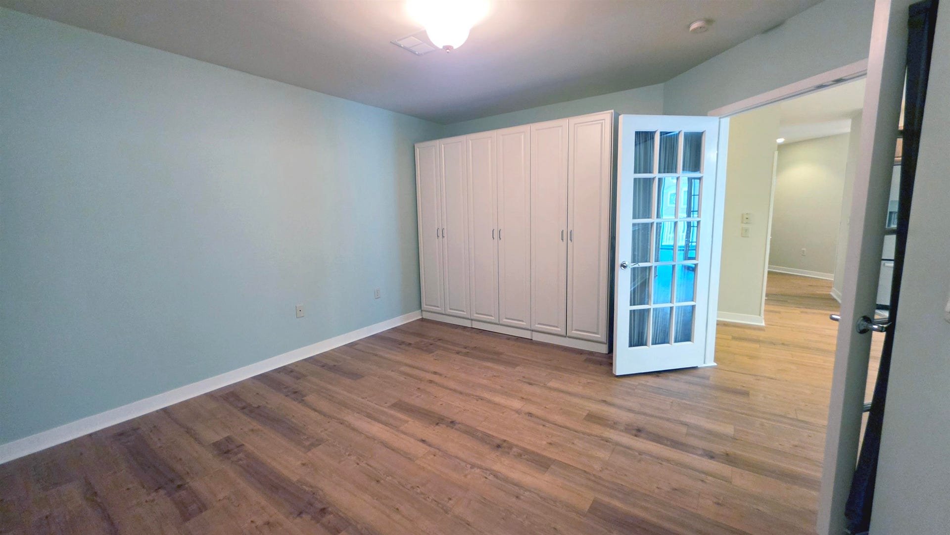 360 W Washington Avenue, #215, Madison, WI 53703