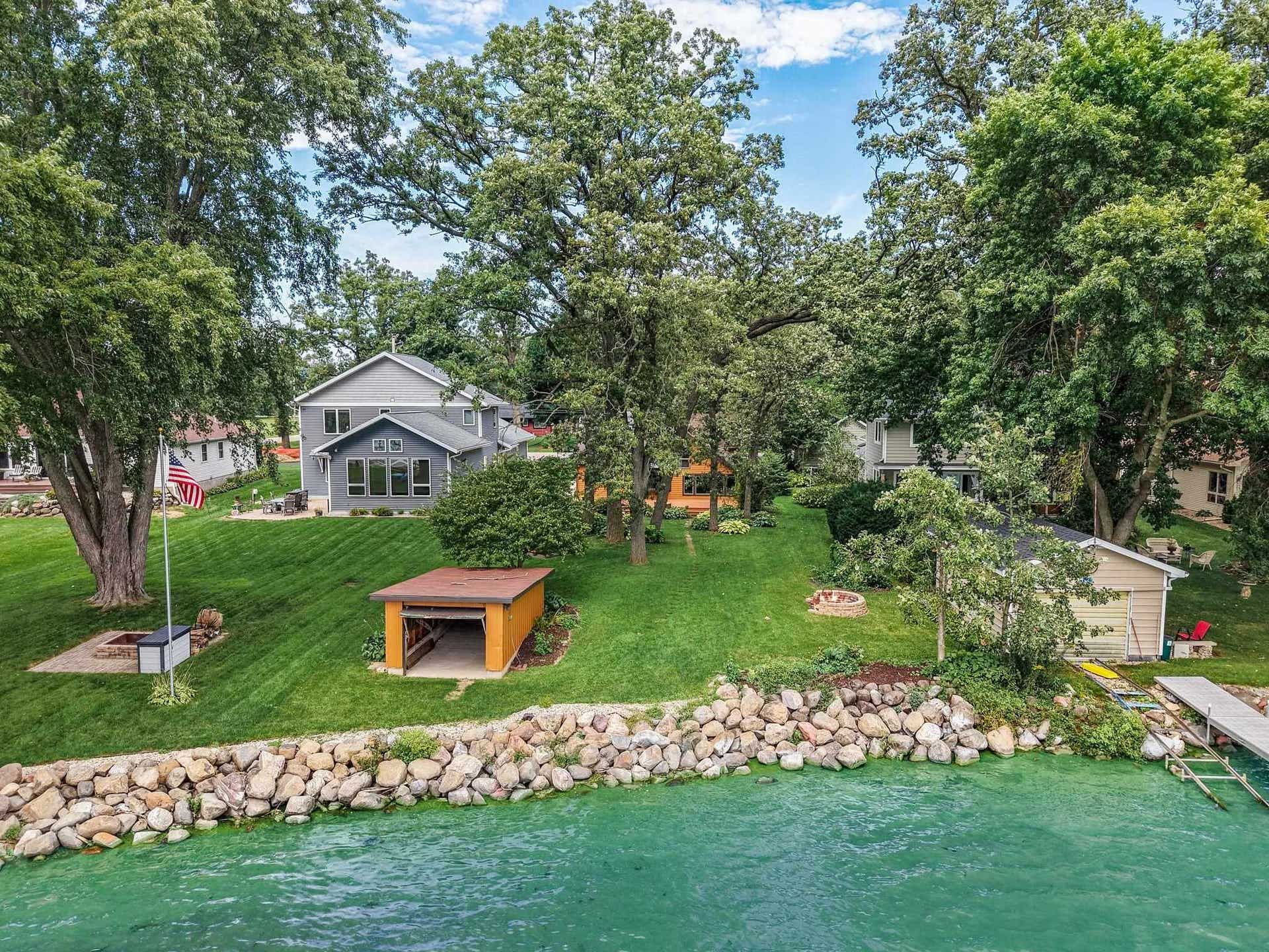 2148 Colladay Point Drive, Dunn, WI 53589