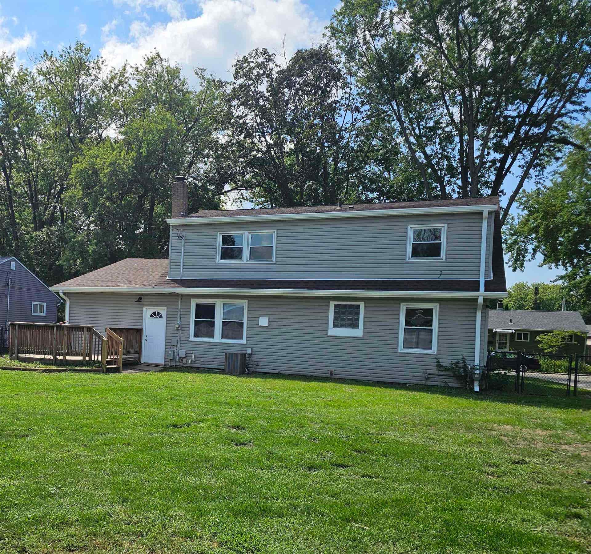 716 N Arch Street, Janesville, WI 53548-2304