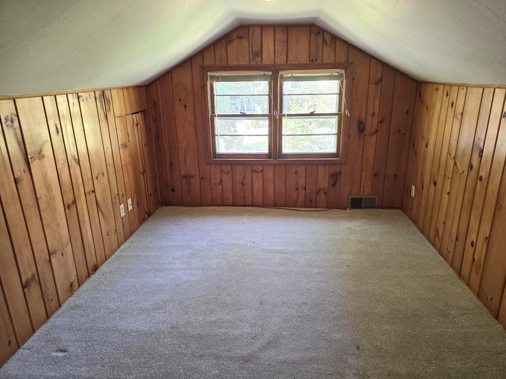 3907 Winnemac Avenue, Madison, WI 53711-1640