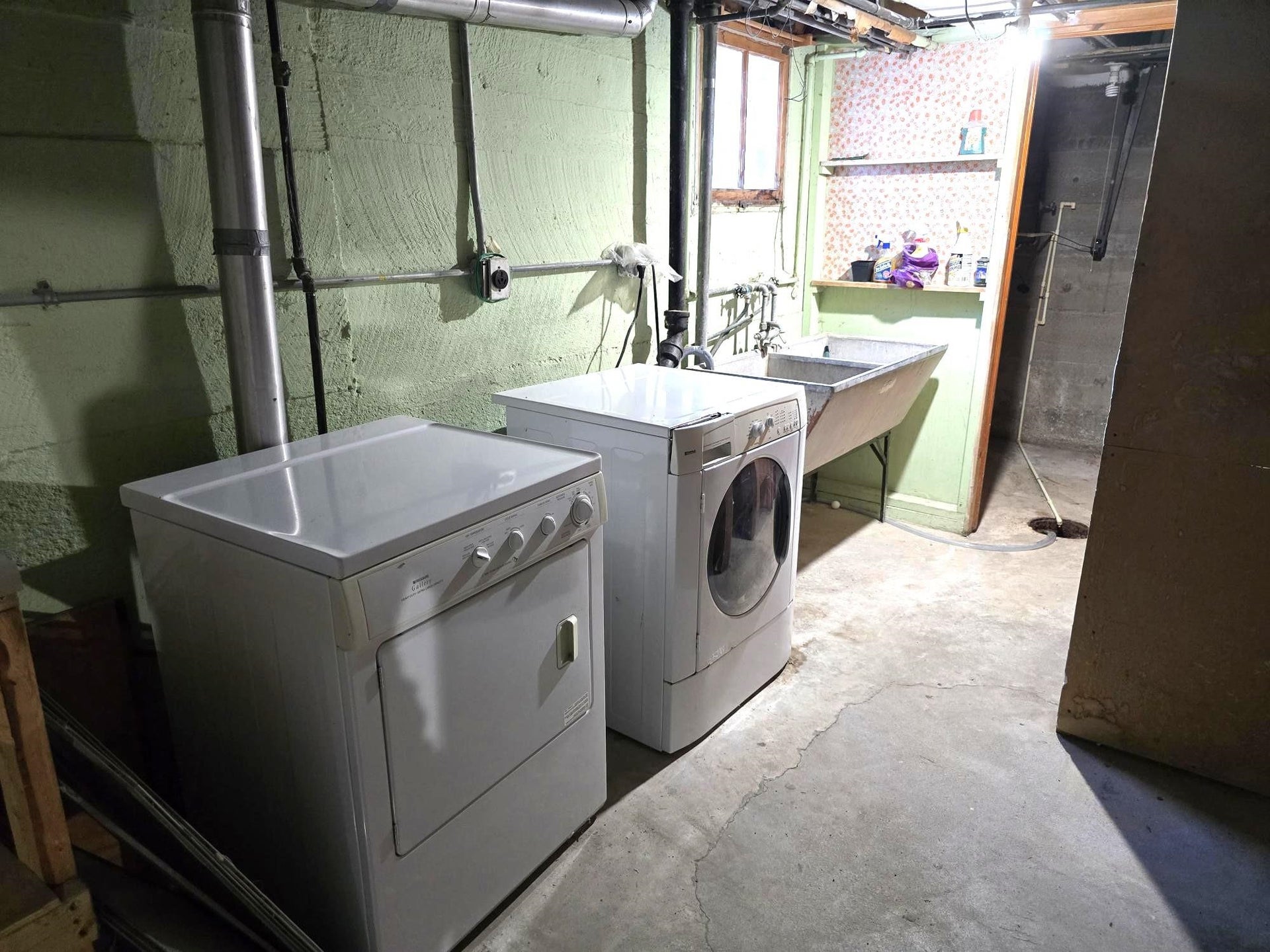 3907 Winnemac Avenue, Madison, WI 53711-1640