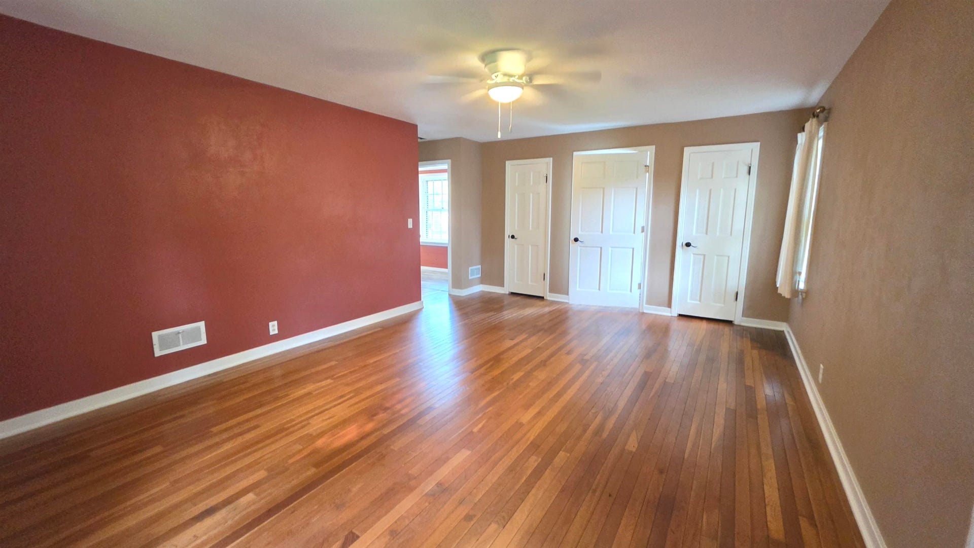 22 S Garfield Avenue, Janesville, WI 53545