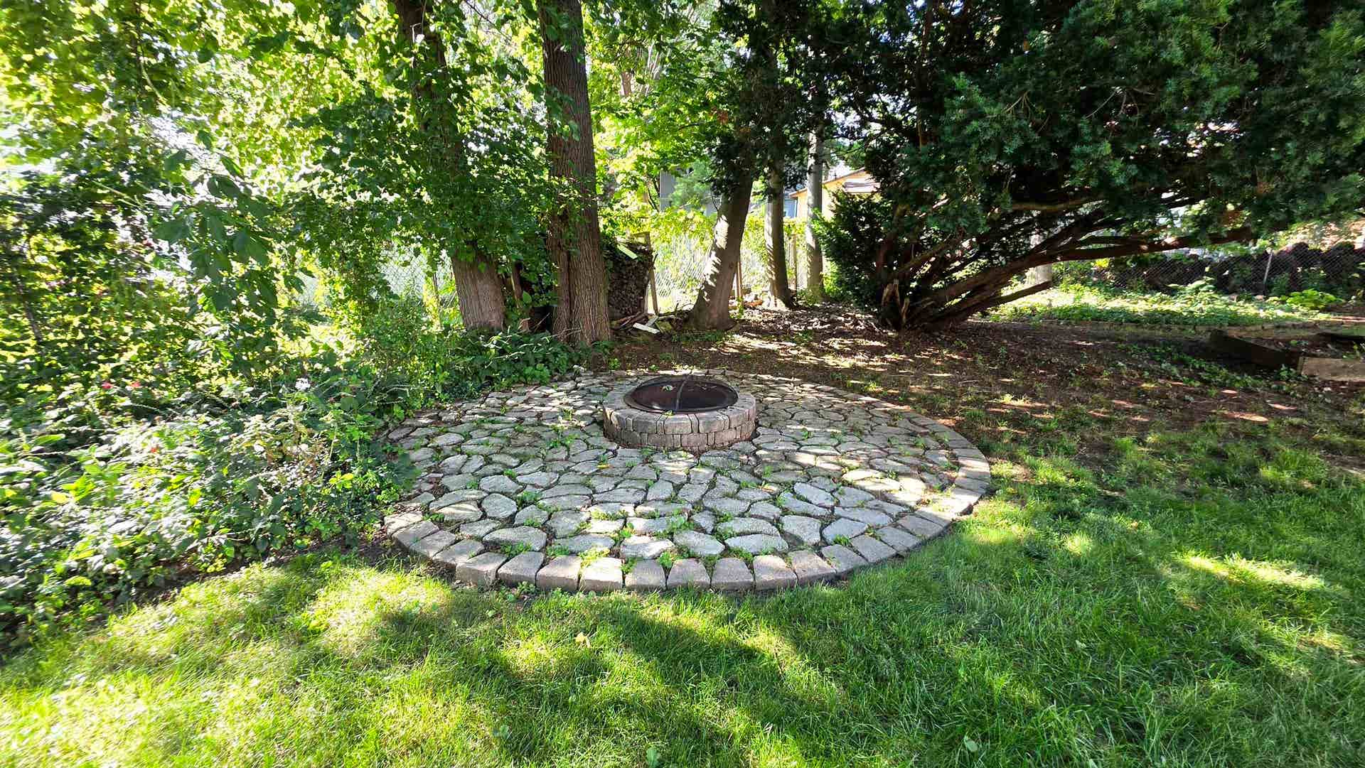 22 S Garfield Avenue, Janesville, WI 53545