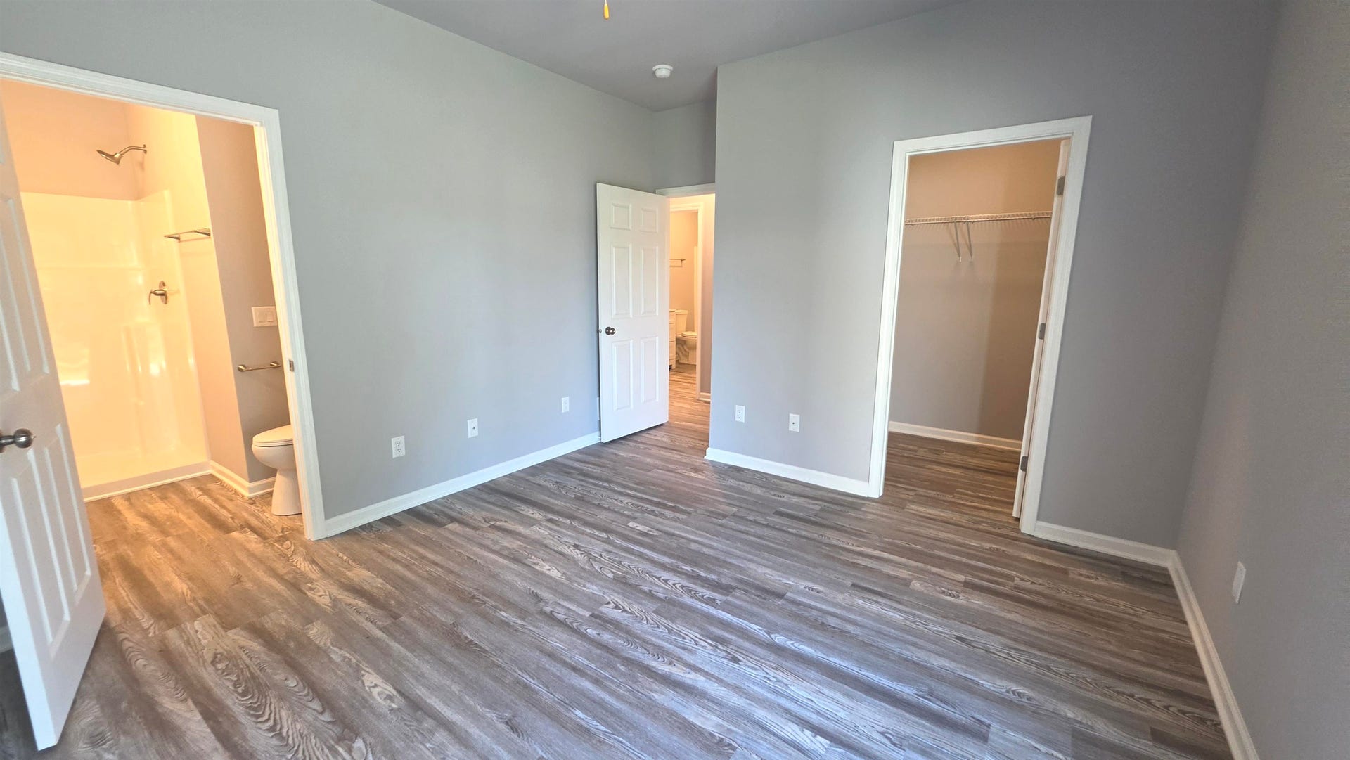 606 W Delavan Drive, Janesville, WI 53548