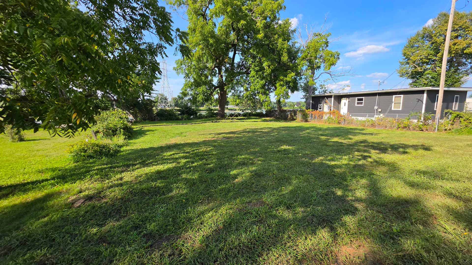 606 W Delavan Drive, Janesville, WI 53548