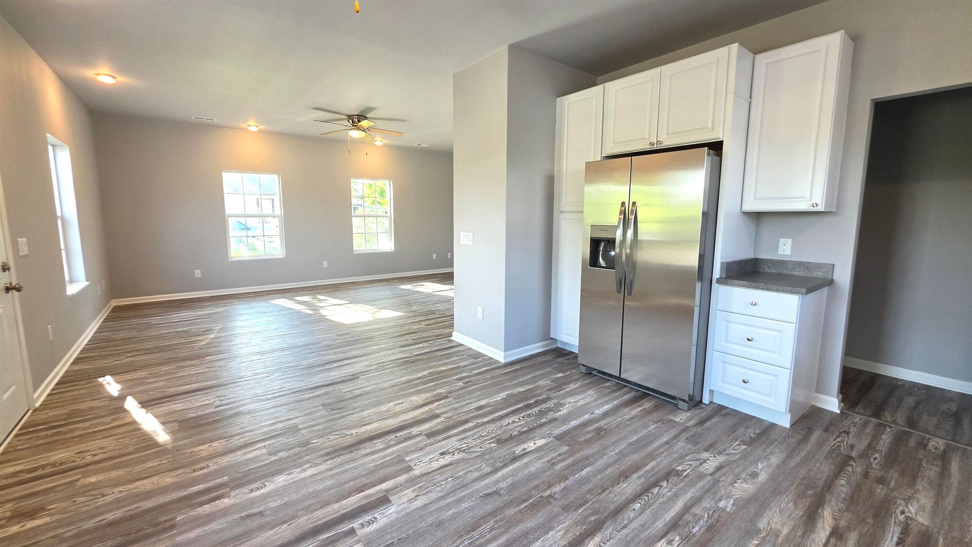 606 W Delavan Drive, Janesville, WI 53548