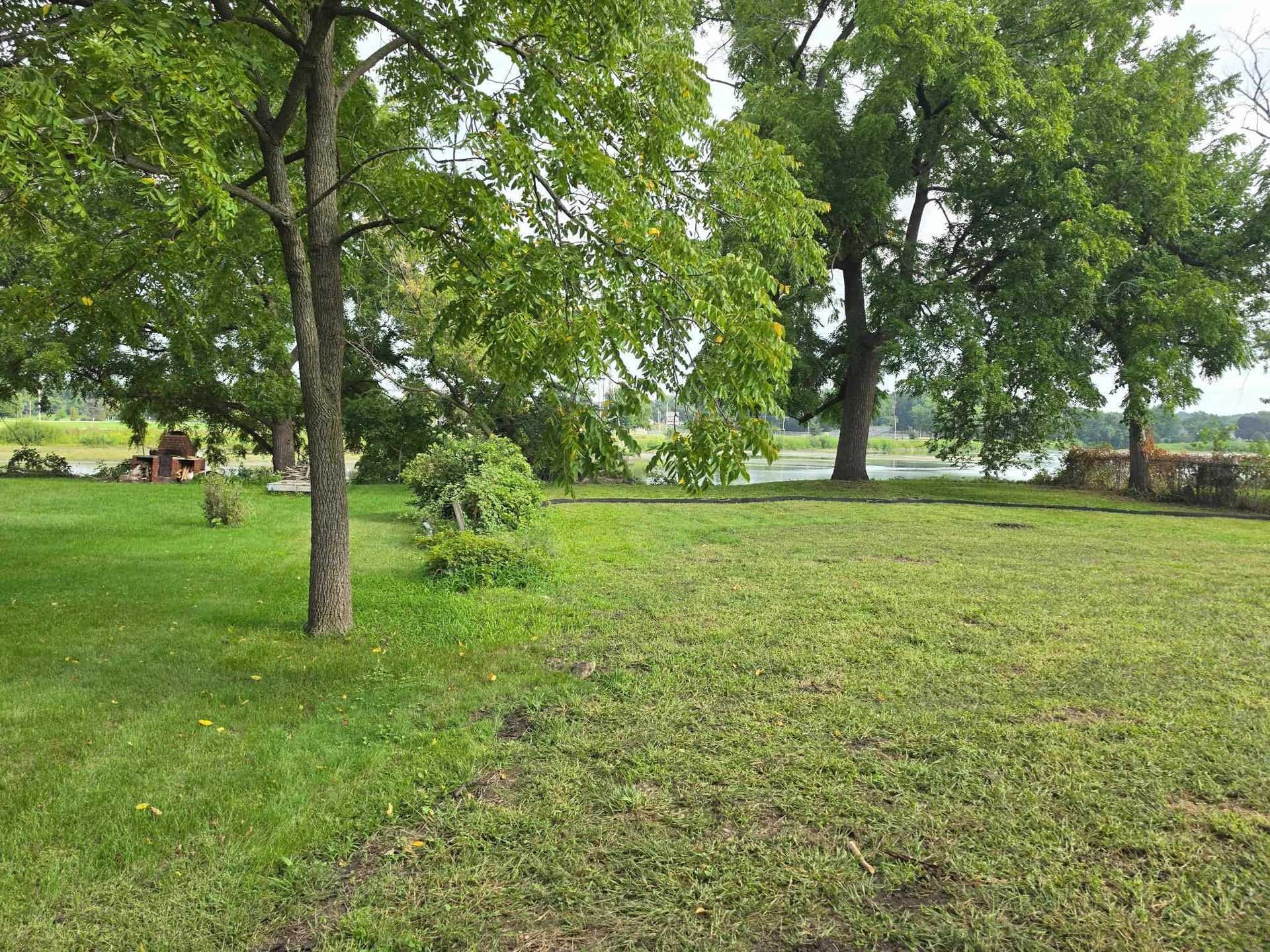 606 W Delavan Drive, Janesville, WI 53548