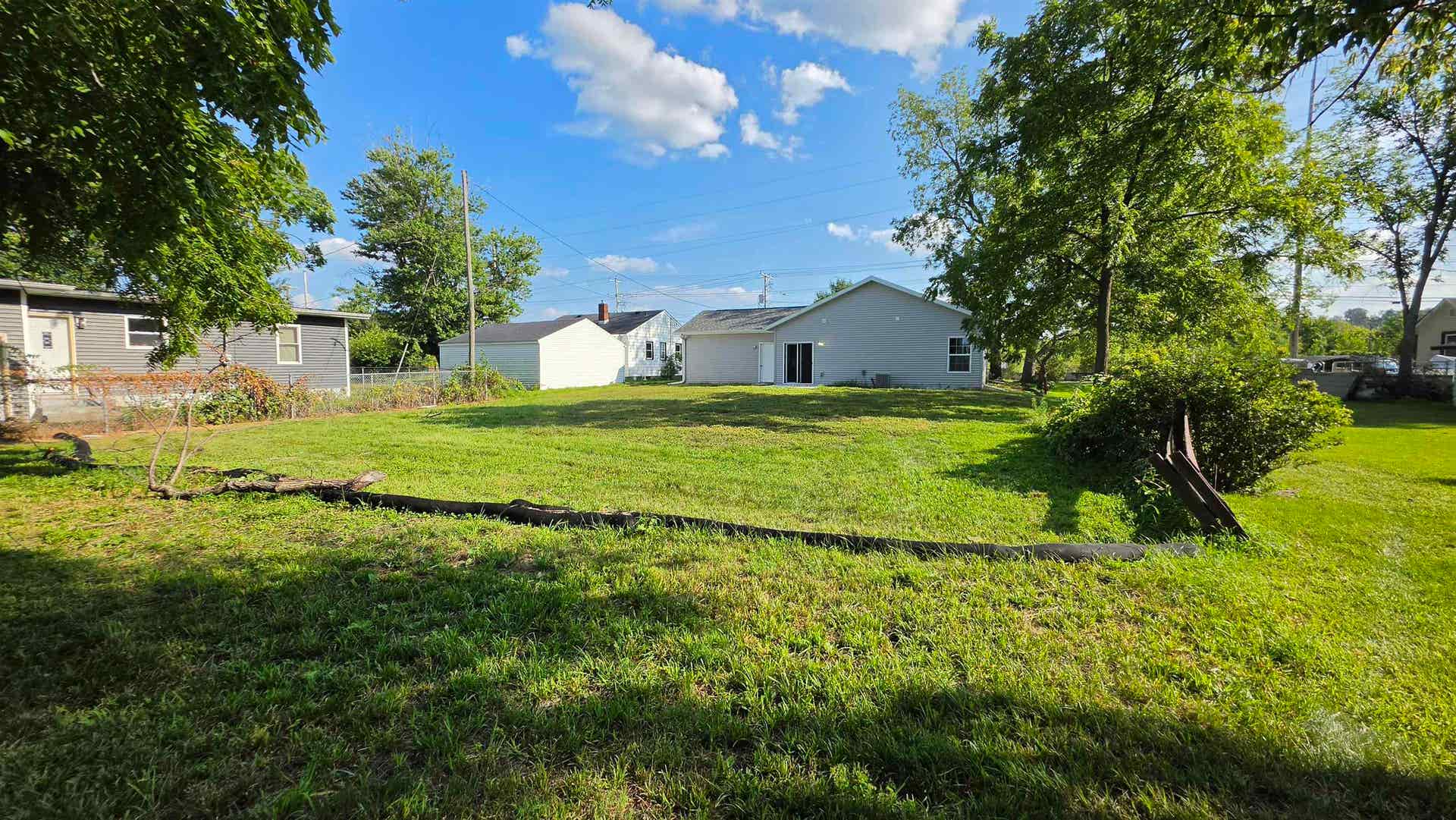 606 W Delavan Drive, Janesville, WI 53548