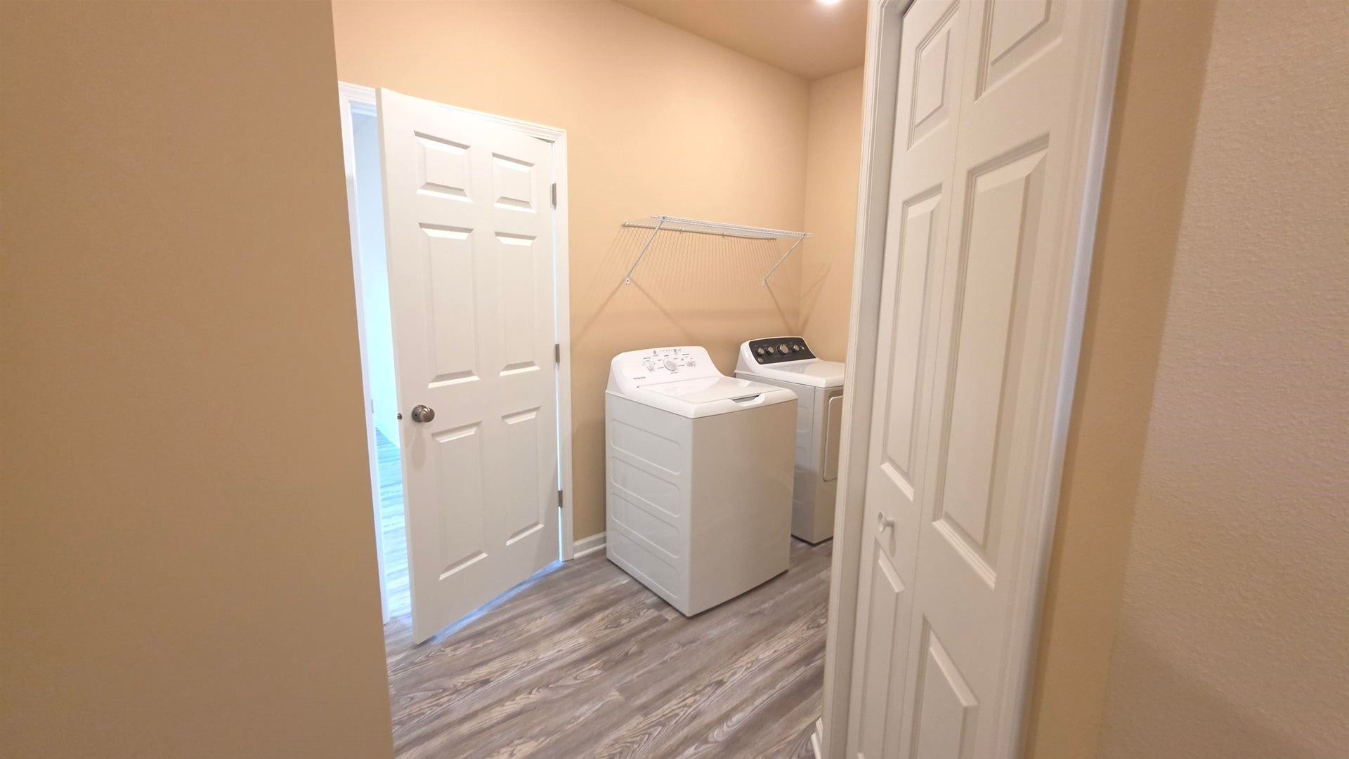 632 W Delavan Drive, Janesville, WI 53548