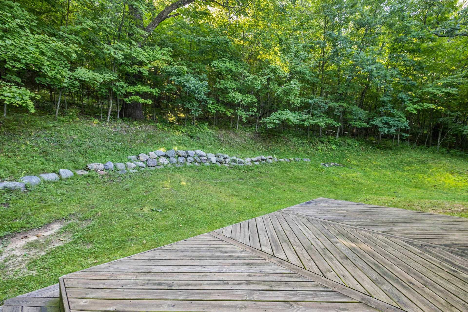 26060 Poole Lane, Rockbridge, WI 53581
