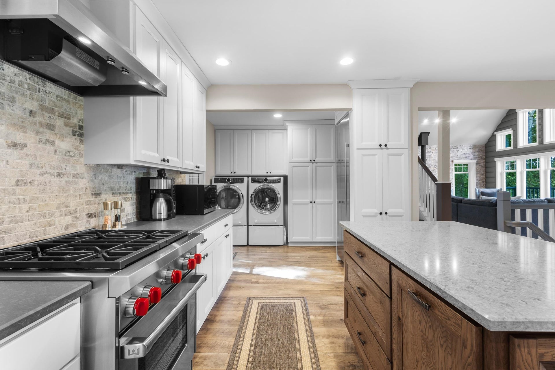 26060 Poole Lane, Rockbridge, WI 53581