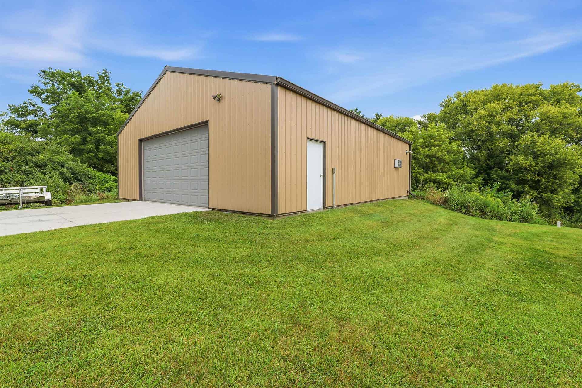 W6068 Neitzel Road, Chester, WI 53963