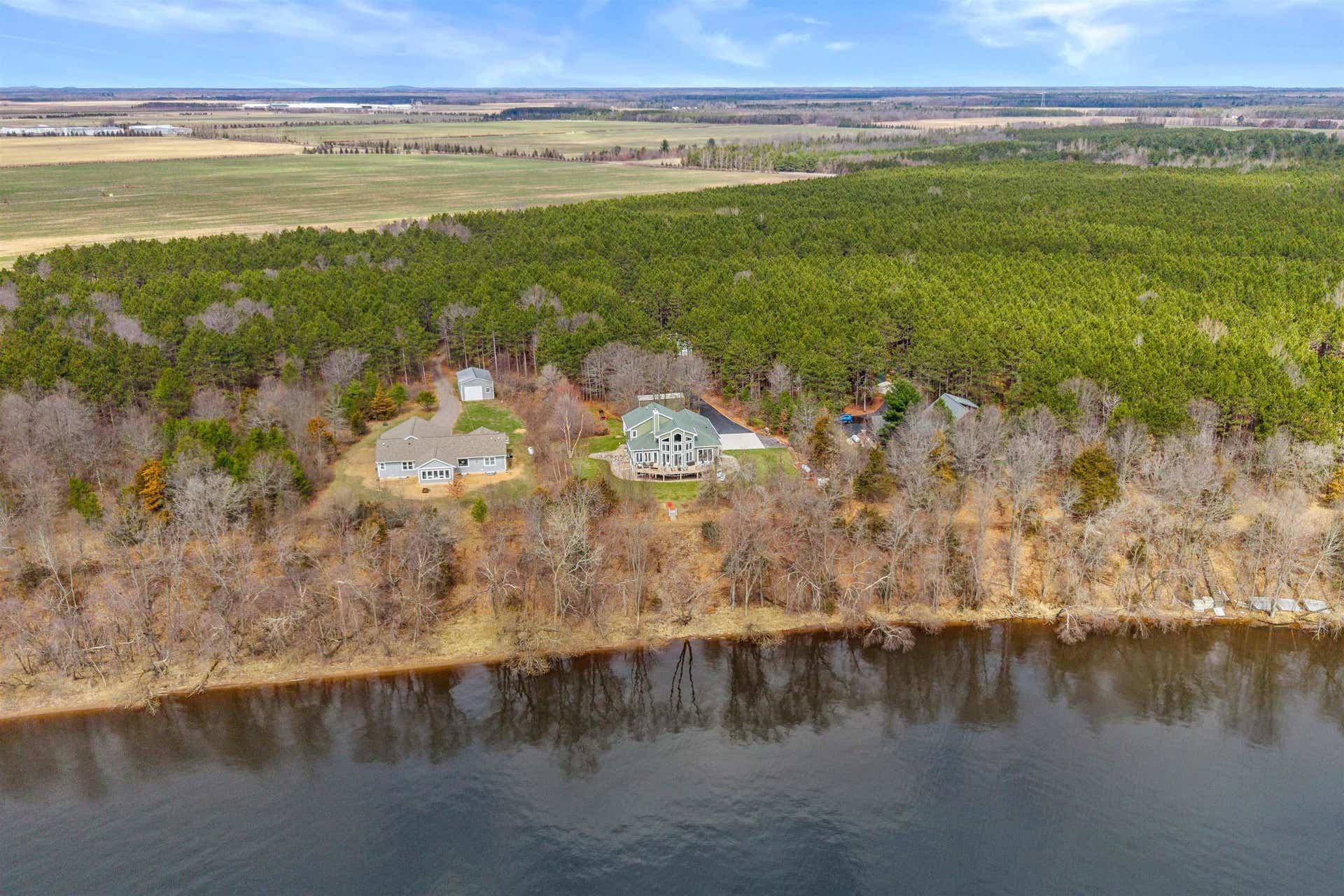 W3247 Yellow Banks Trail, Armenia, WI 54457