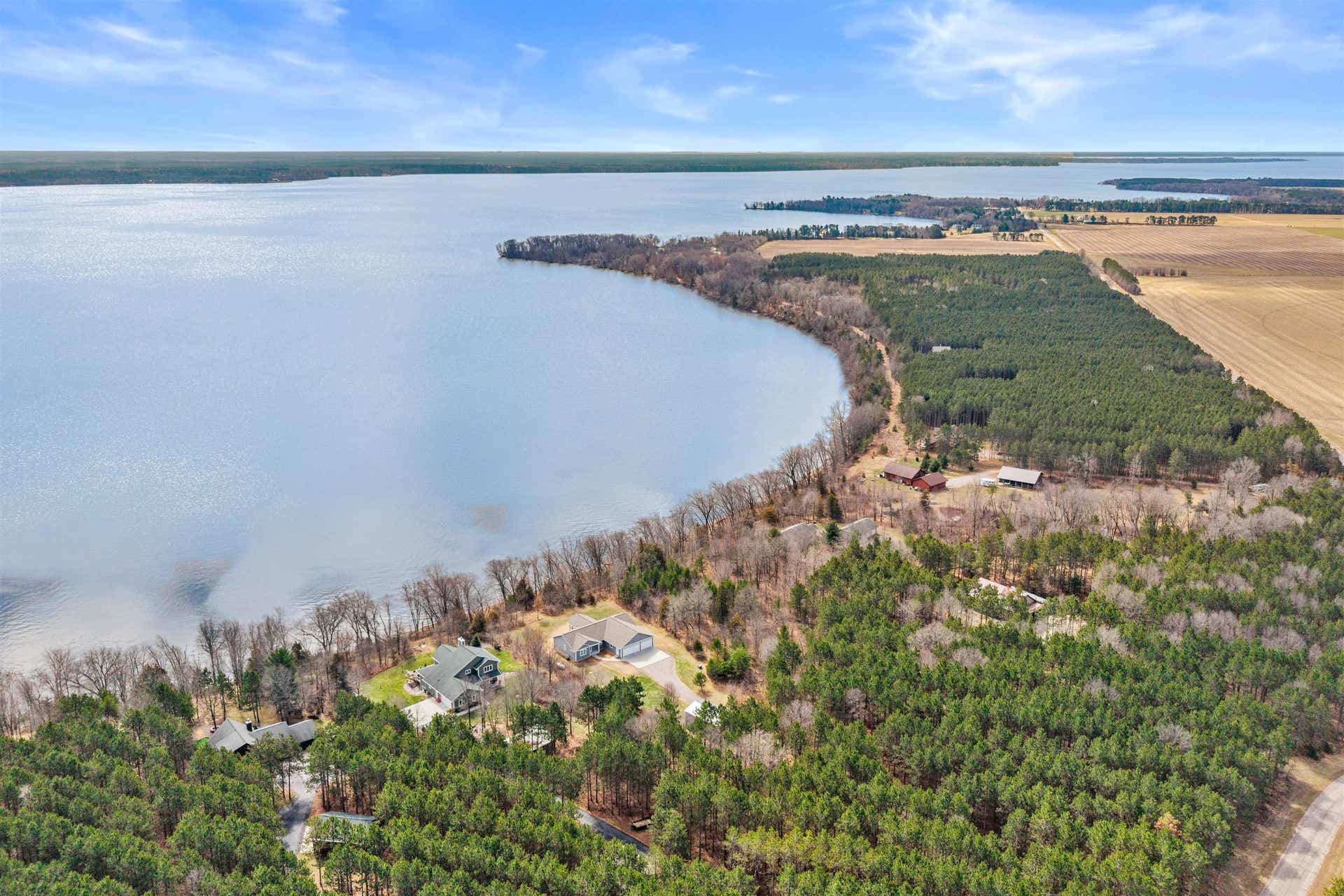 W3247 Yellow Banks Trail, Armenia, WI 54457