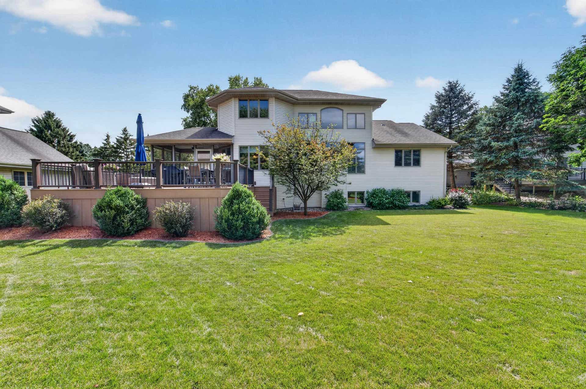 5480 Walden Bay Drive, Westport, WI 53597