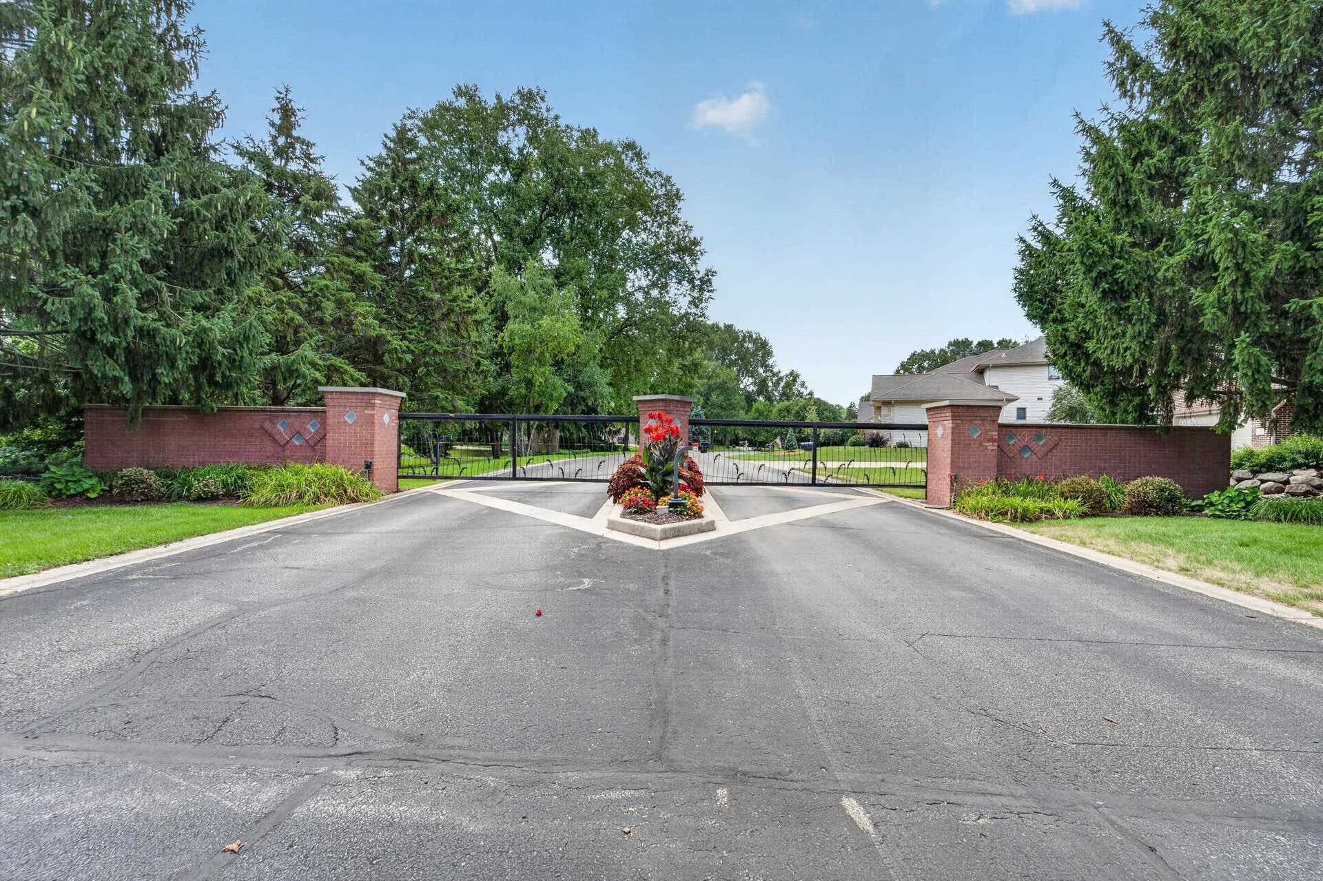 5480 Walden Bay Drive, Westport, WI 53597