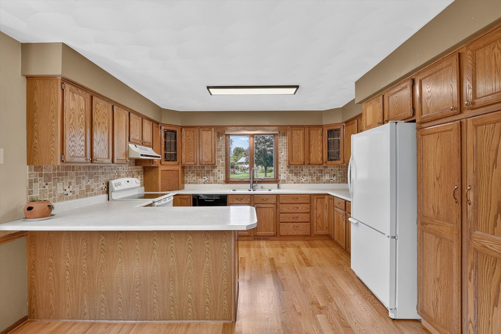 W516 Cozee Lane, Decatur, WI 53520