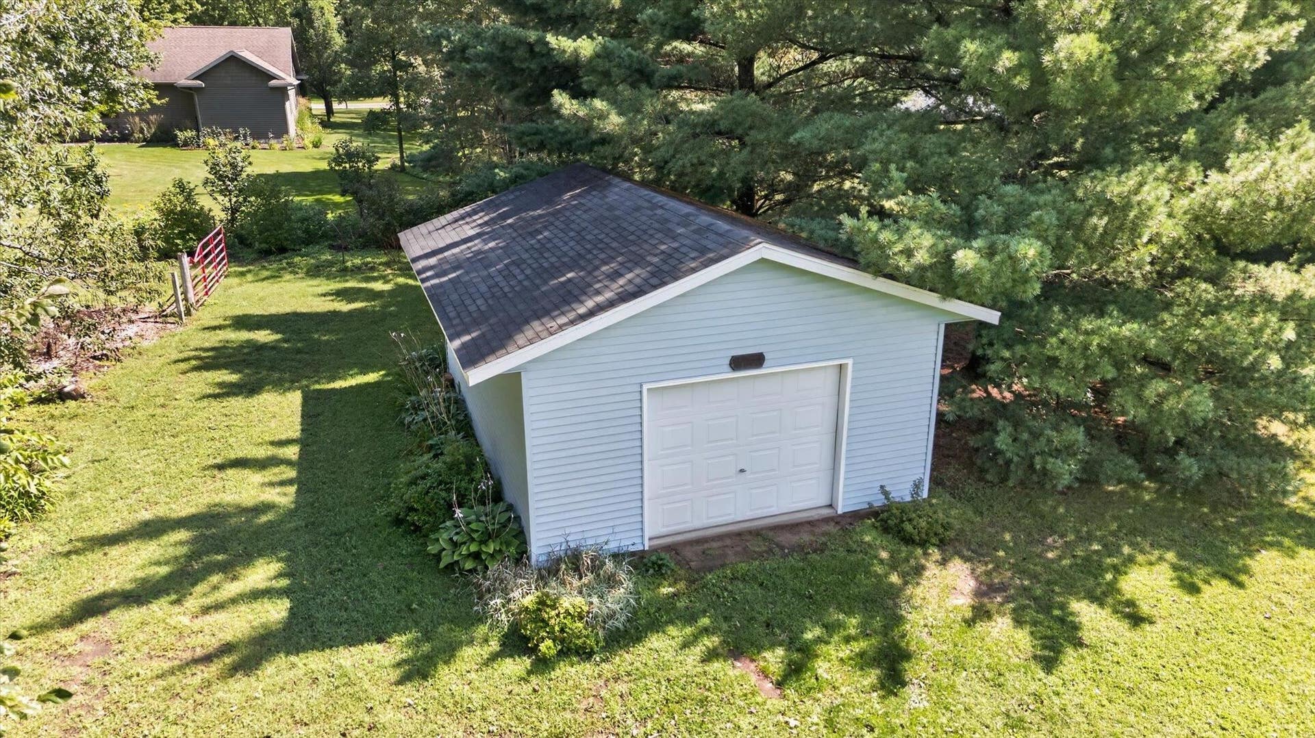 W516 Cozee Lane, Decatur, WI 53520