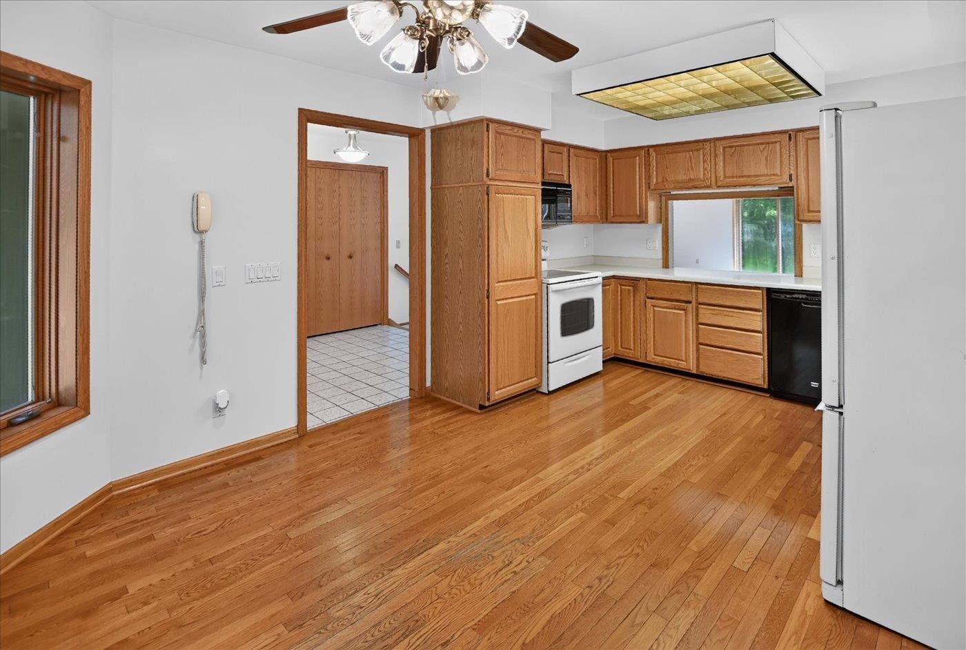 5953 Woodcreek Lane, #5953, Middleton, WI 53562-1974
