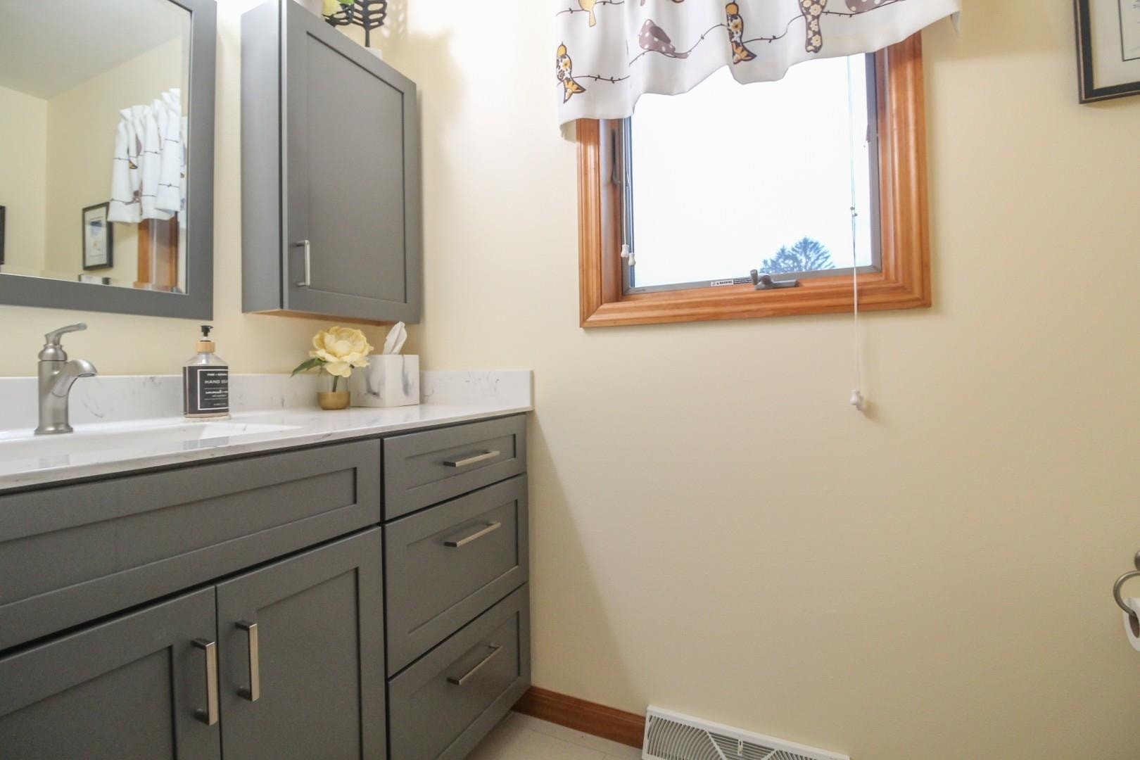 W9056 Ripley Road, Oakland, WI 53523