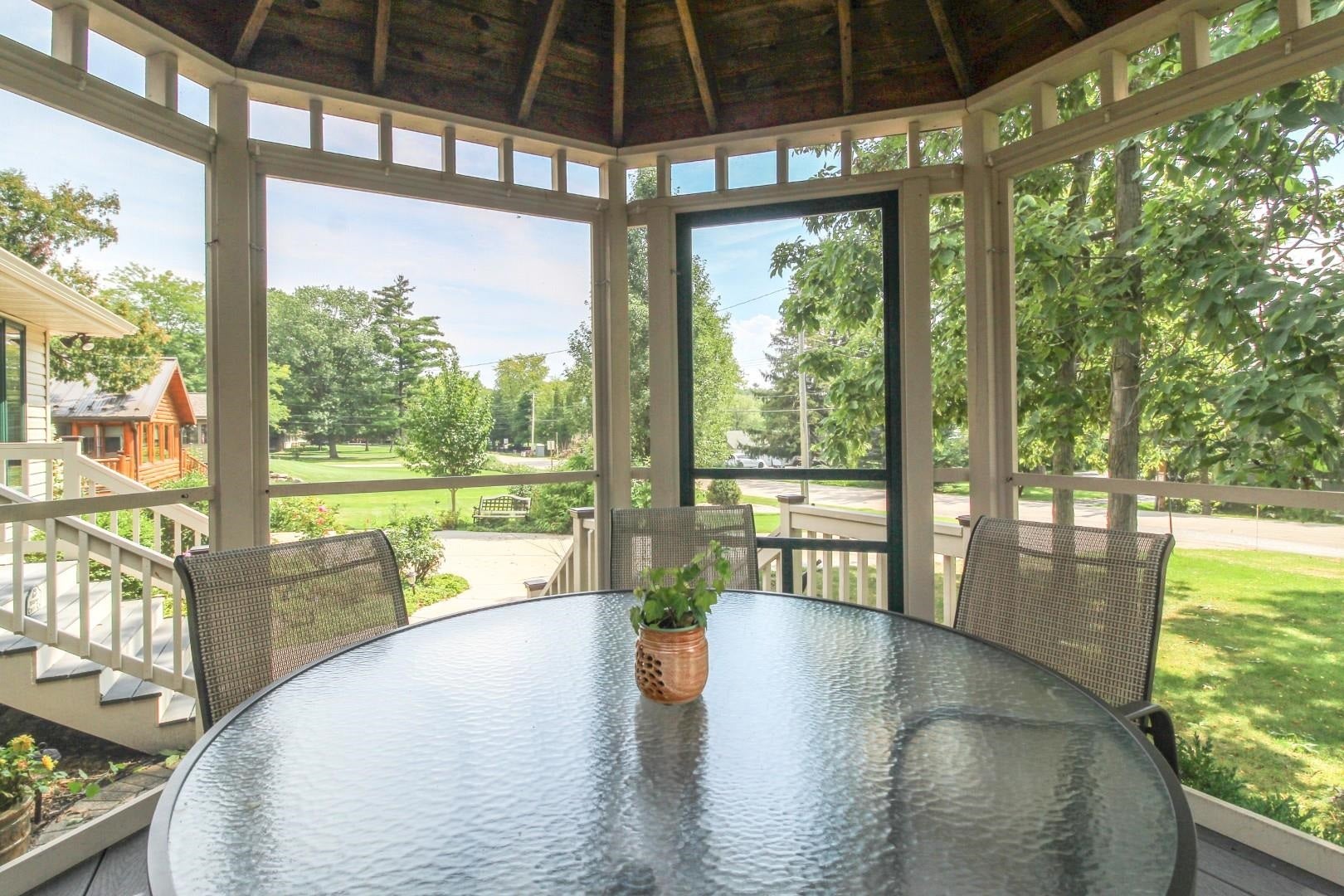 W9056 Ripley Road, Oakland, WI 53523