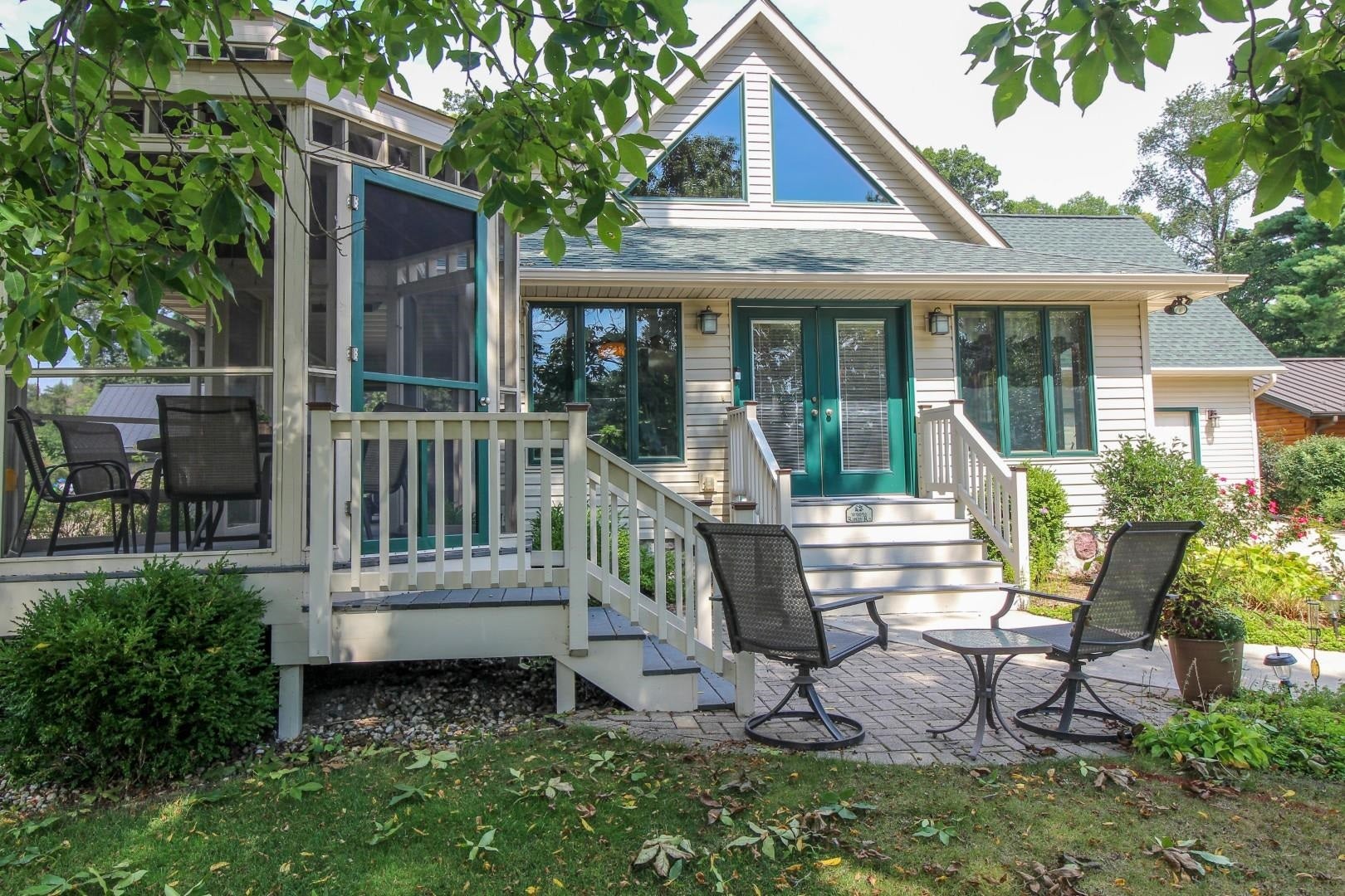 W9056 Ripley Road, Oakland, WI 53523
