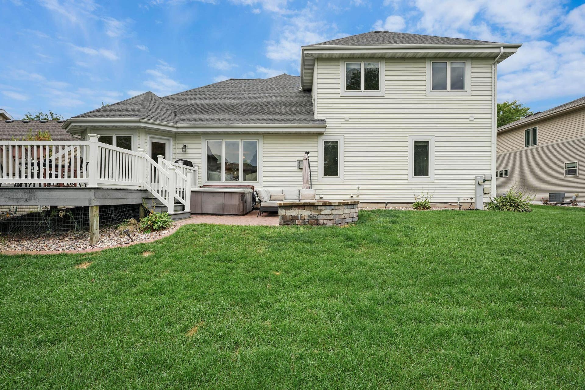 913 Countryside Crossing, Waunakee, WI 53597