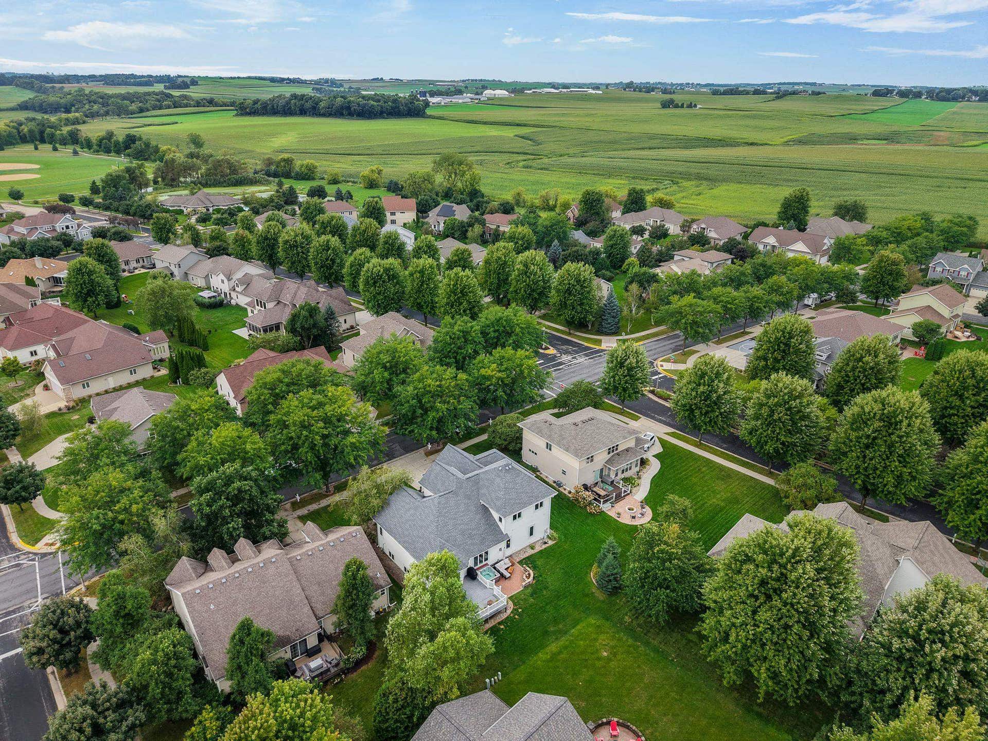913 Countryside Crossing, Waunakee, WI 53597