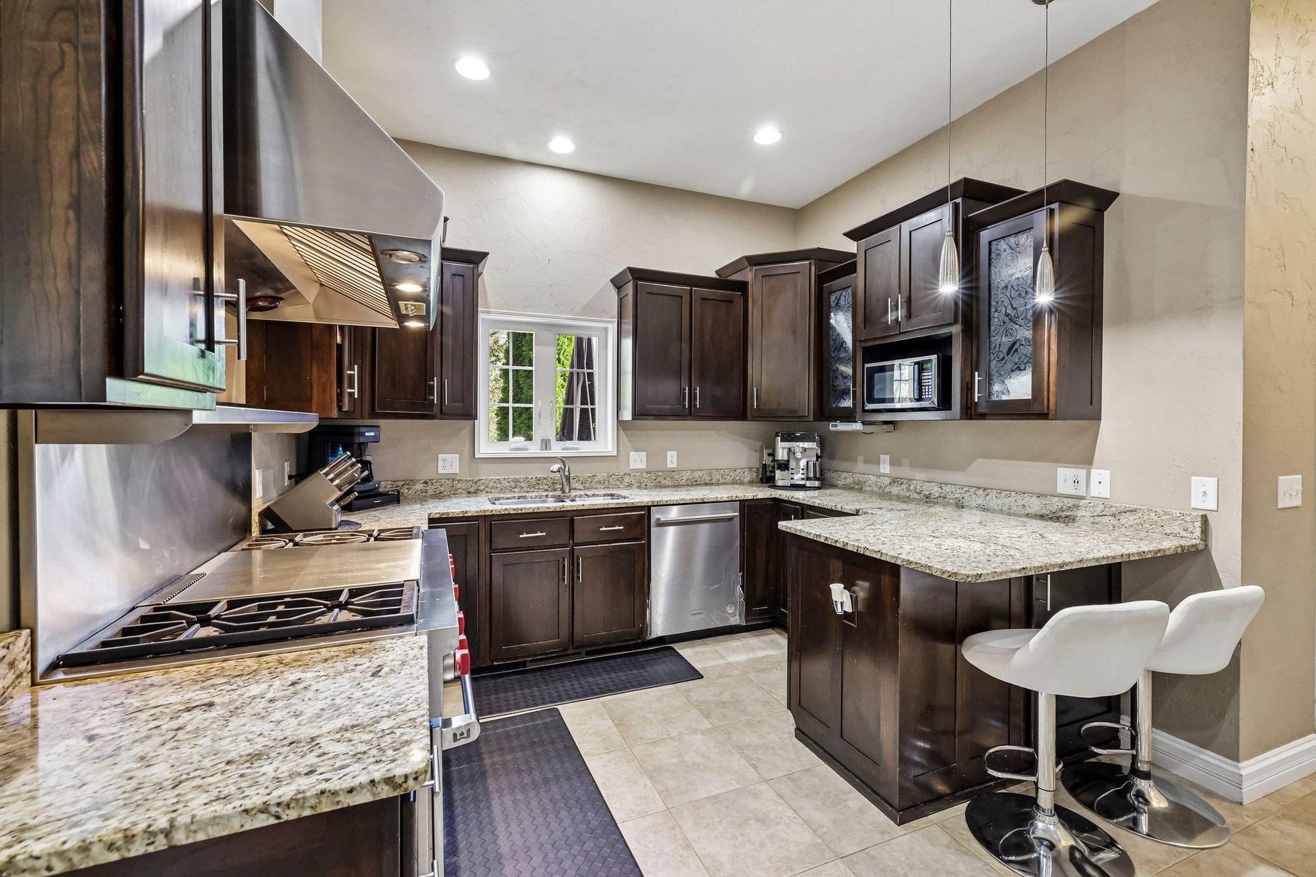E9722 N Reedsburg Road, Delton, WI 53959