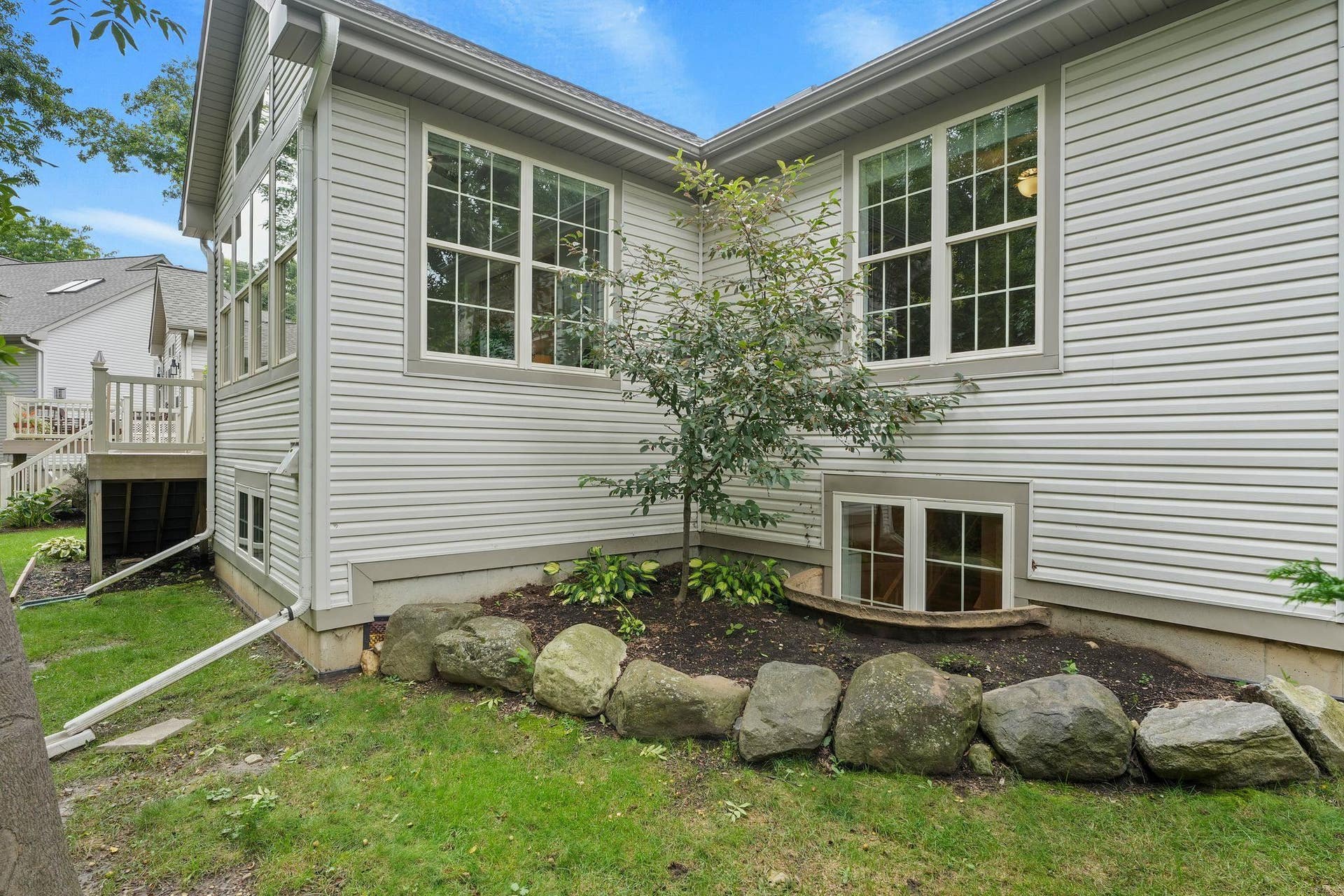 1320 Woodgrove Way, Sun Prairie, WI 53590