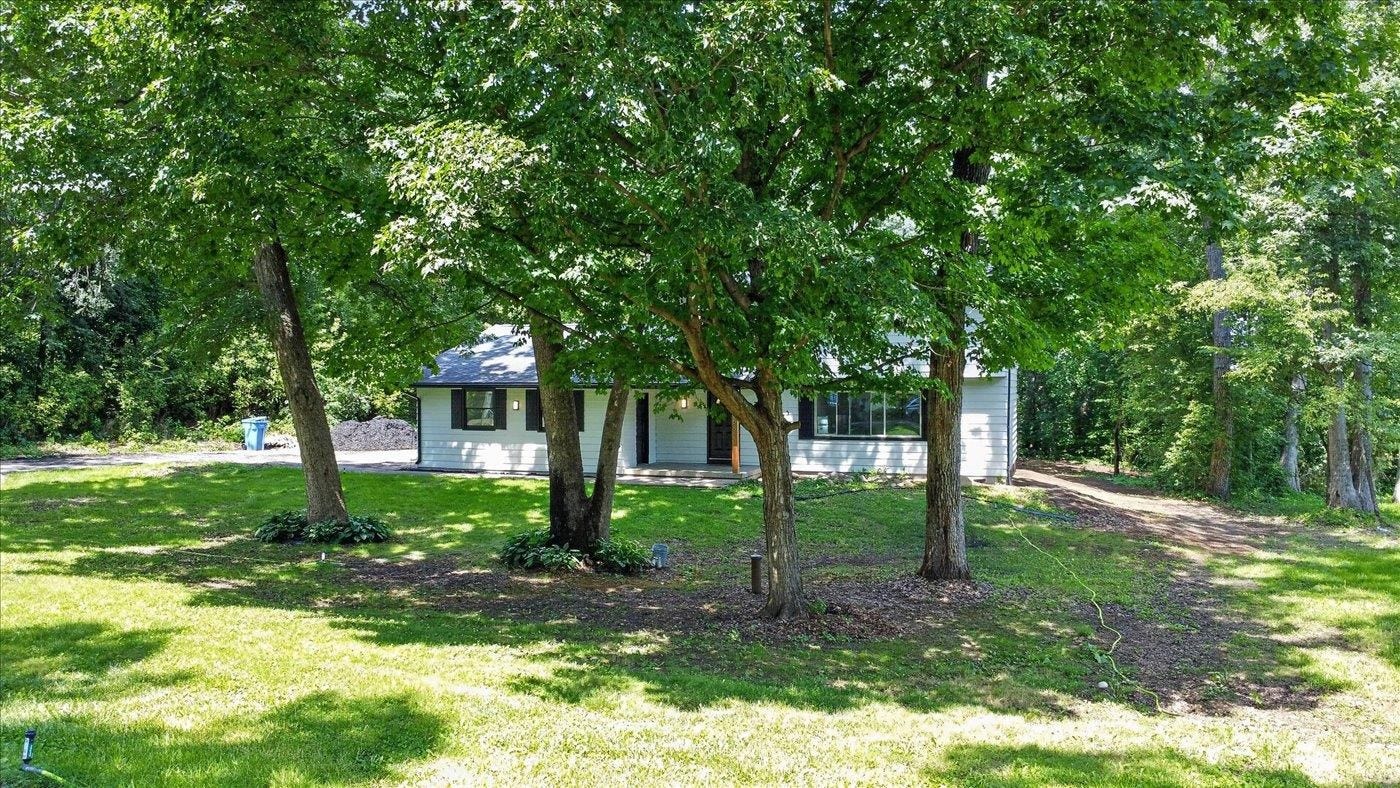 2658 Oak Crest Circle, Sun Prairie, WI 53590