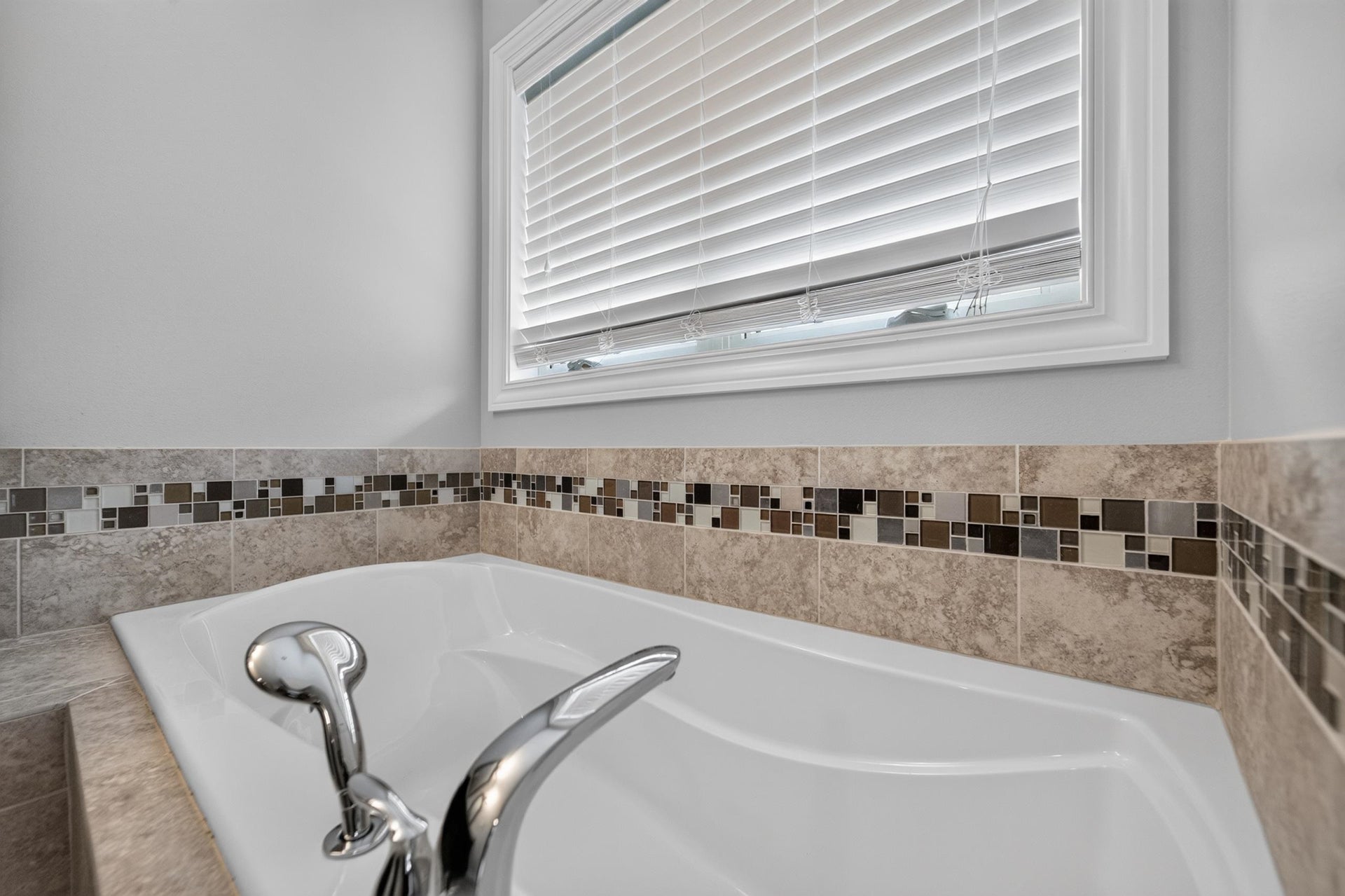 1199 Virdon Drive, Sun Prairie, WI 53590