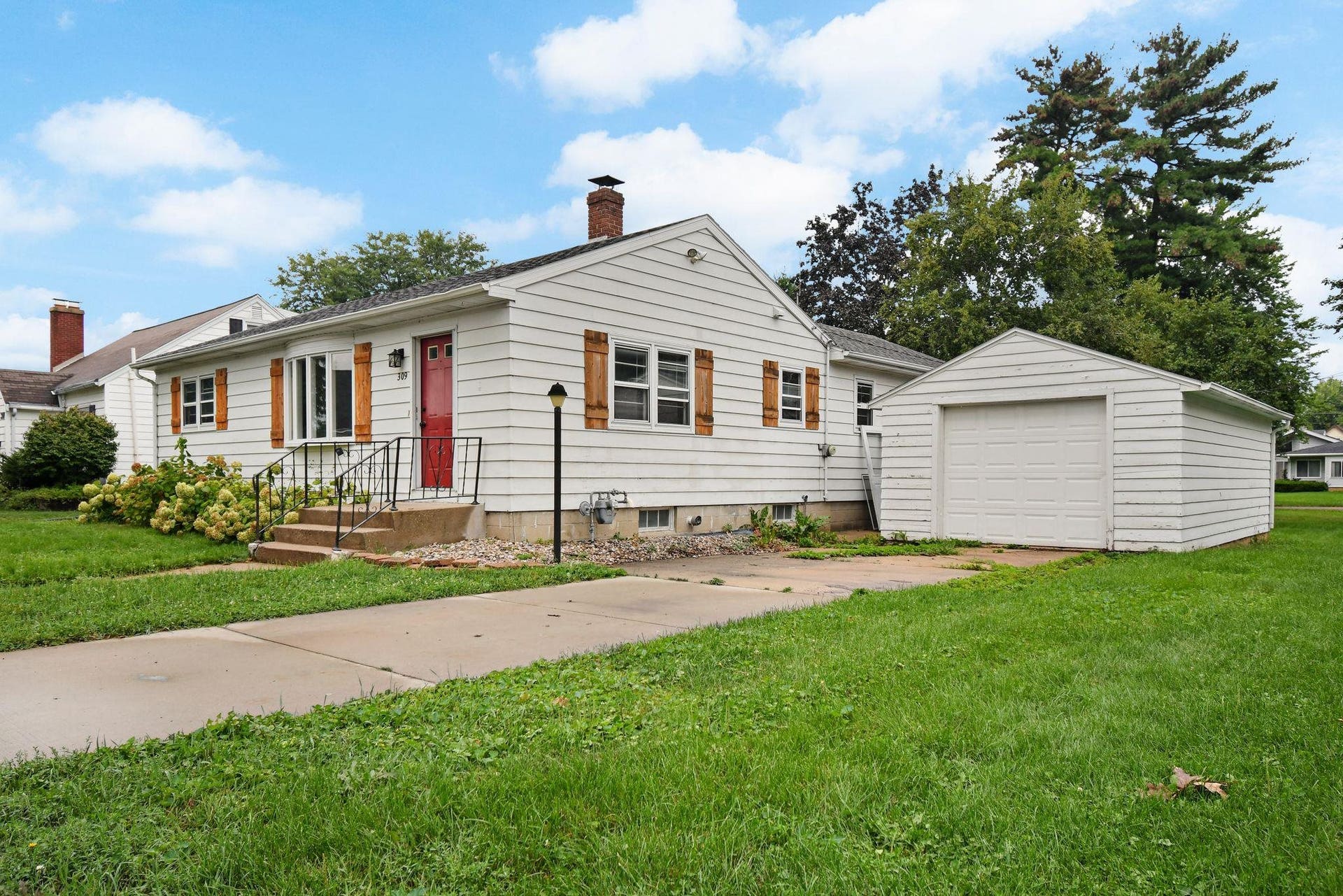 309 4th Street, Waunakee, WI 53597