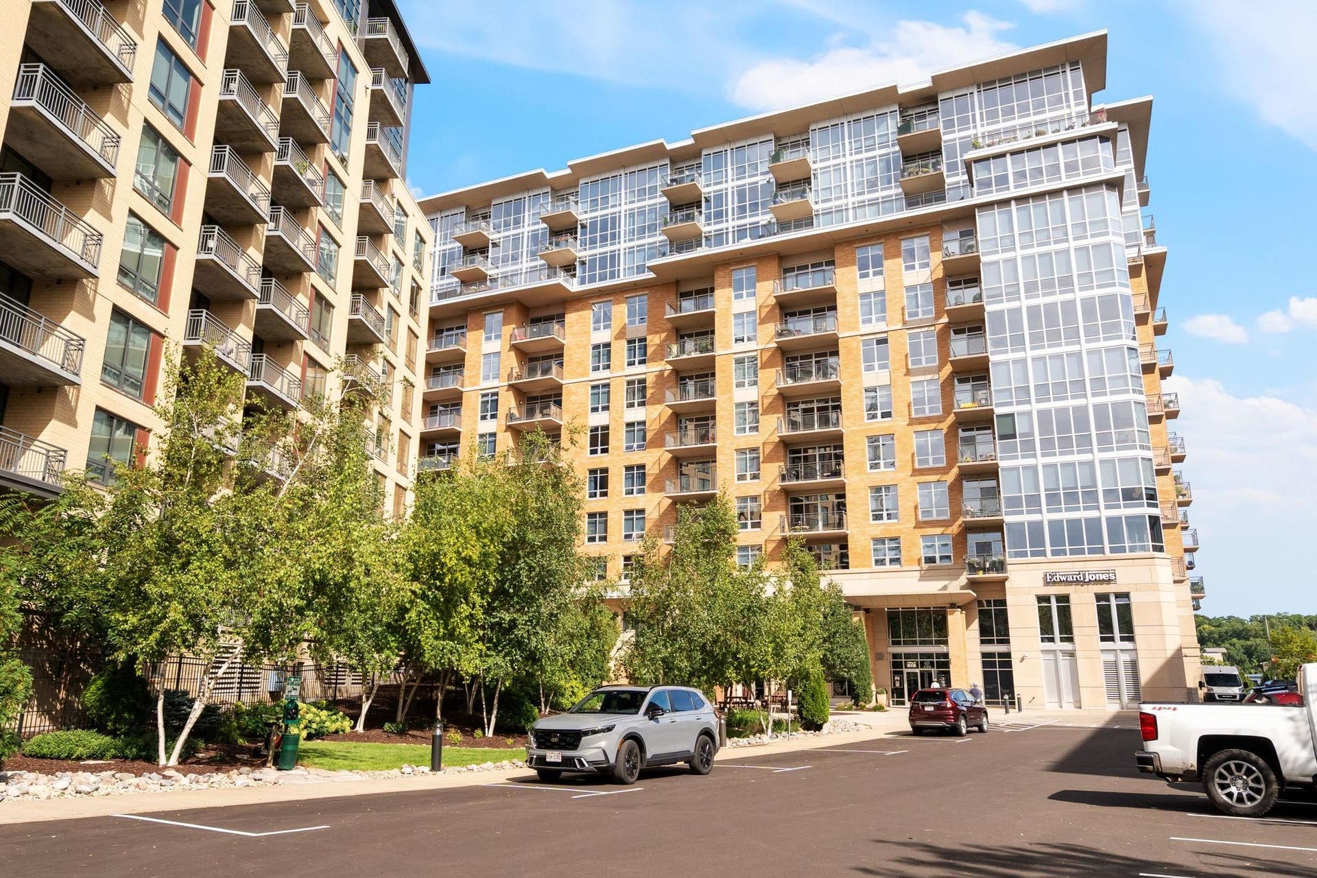625 N Segoe Road, #412, Madison, WI 53705