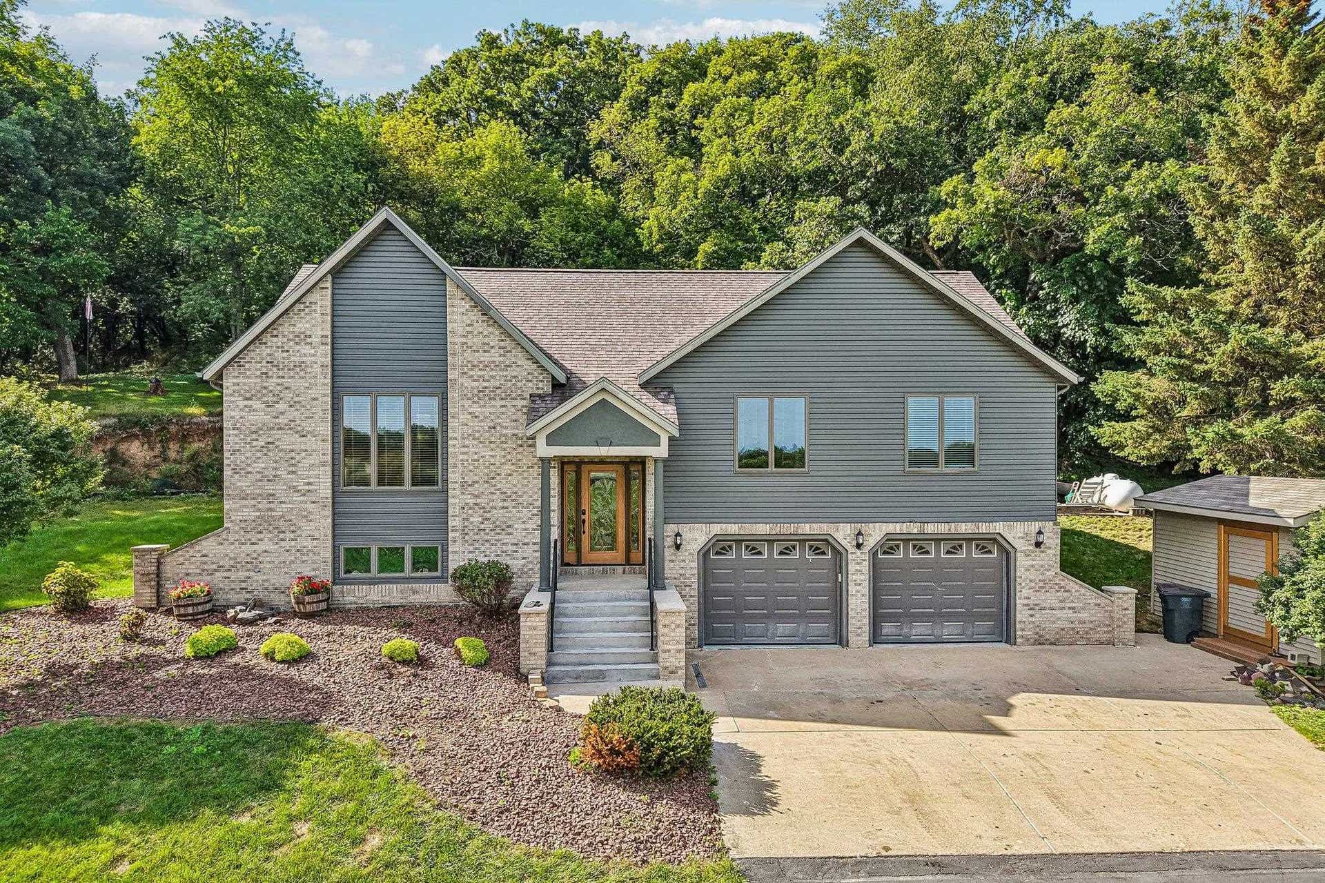 N6485 Kroghville Road, Lake Mills, WI 53594