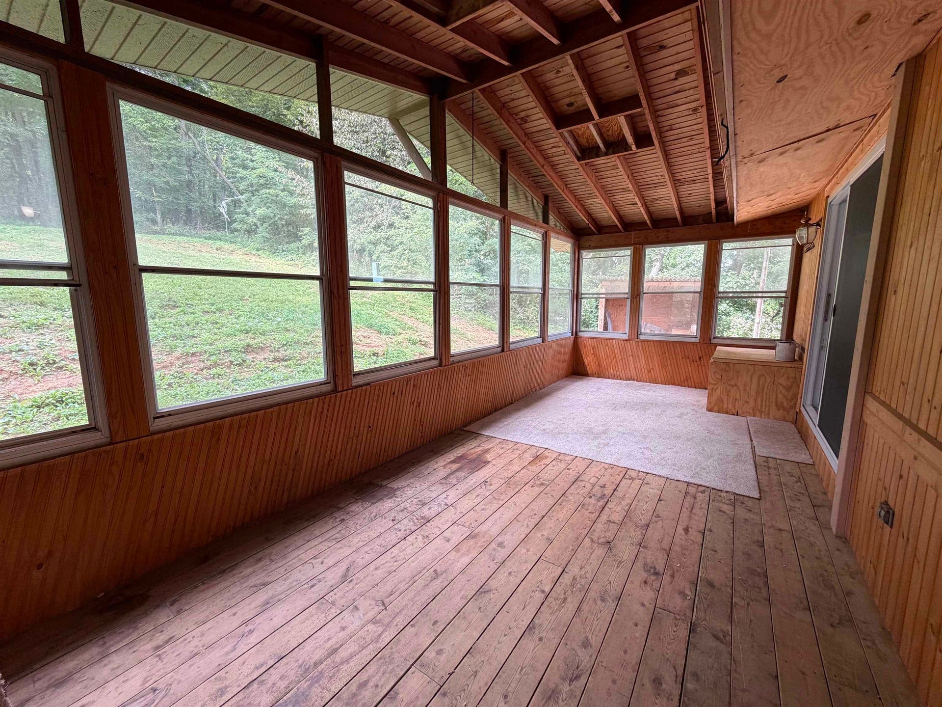 S2437 Meadowview Road, Winfield, WI 53959